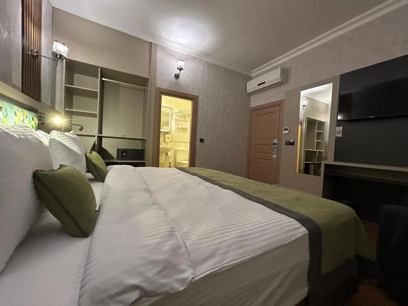 TV and multimedia, Bed in The Best City Kadikoy