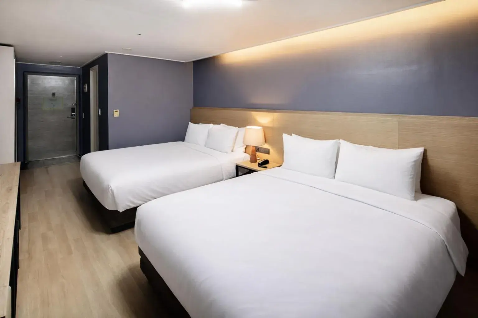 Photo of the whole room, Bed in Hotel Bernoui Seoul Photo of the whole room, Bed in Hotel Bernoui Seoul