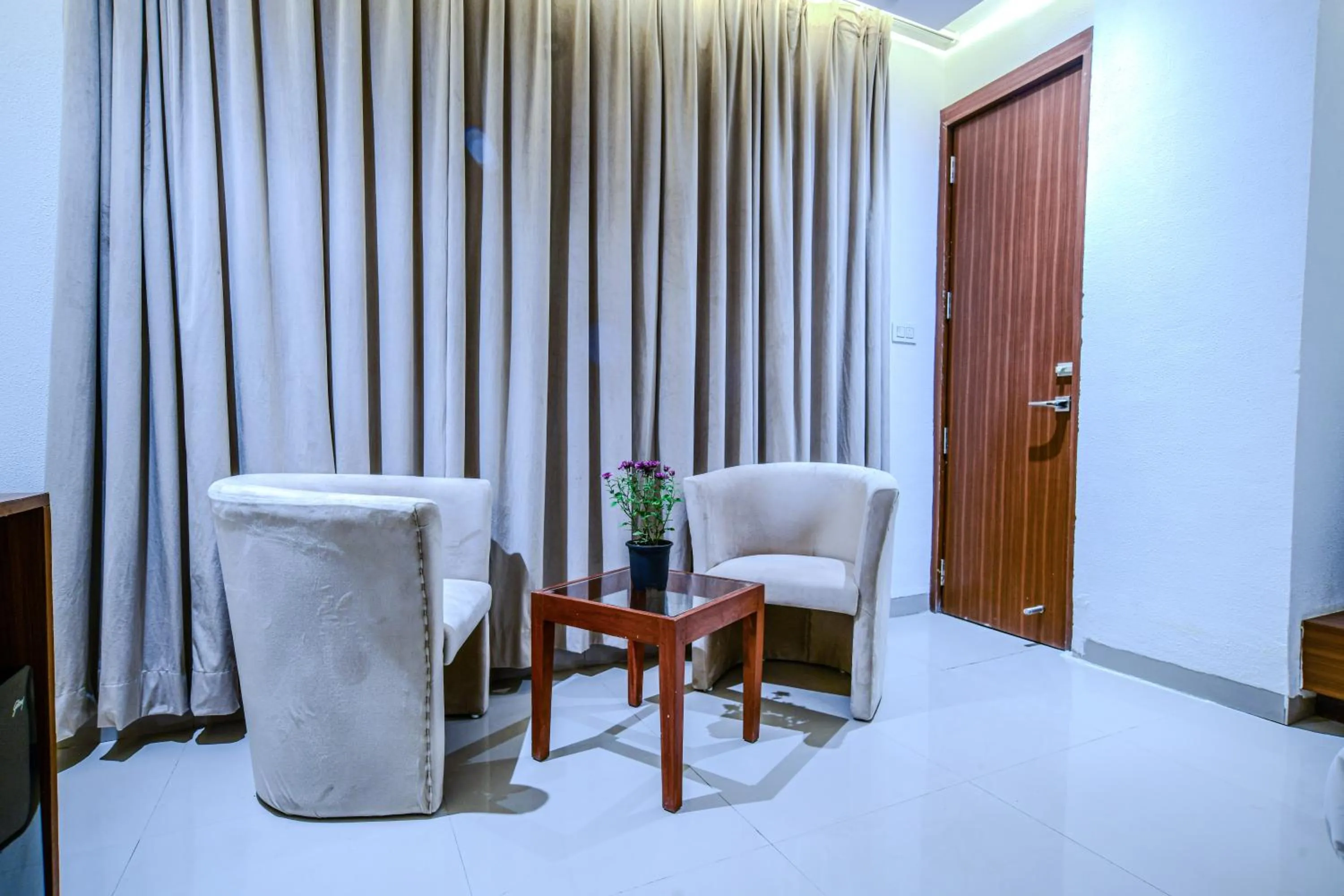 Aceotel Premier, Vijay Nagar