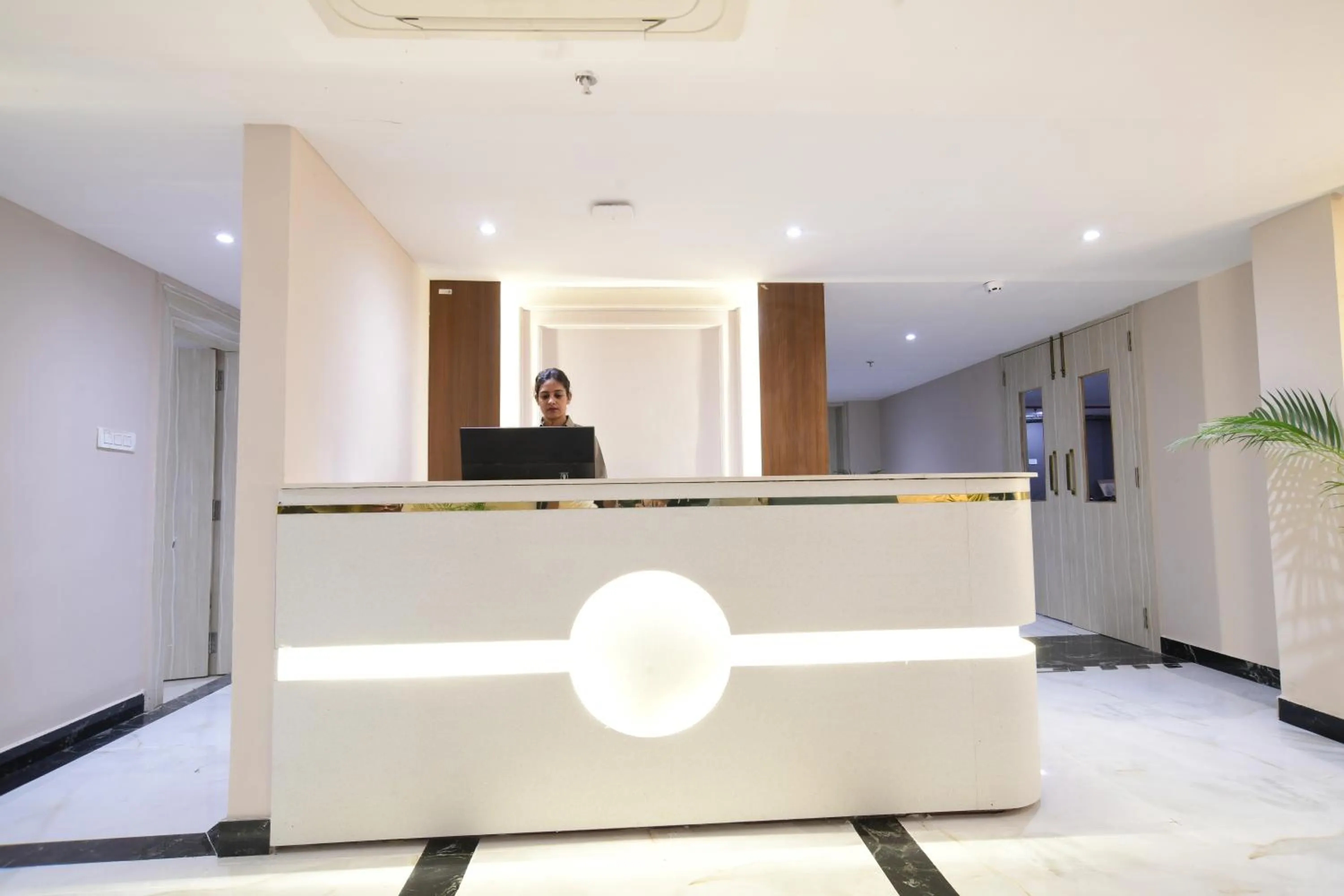 Lobby or reception in Aceotel Premier, Vijay Nagar
