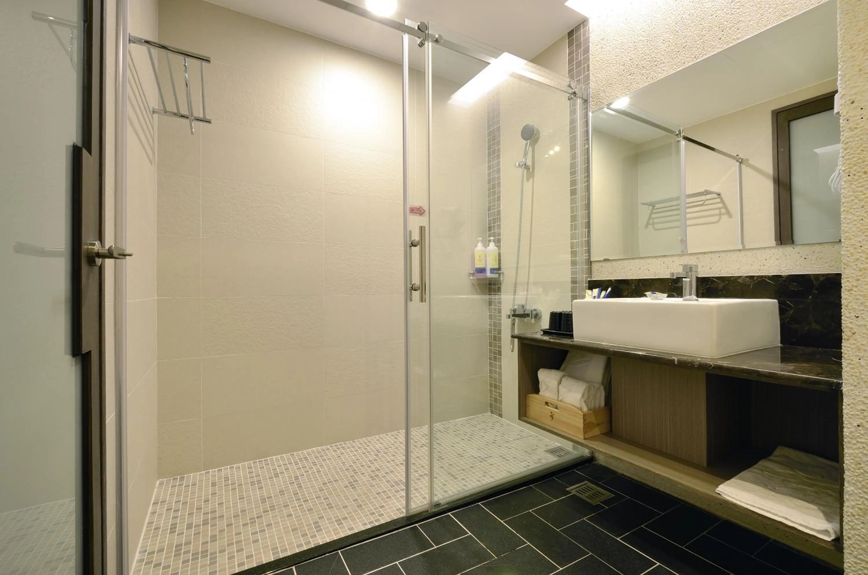 Shower in Hoya Hotel Taitung