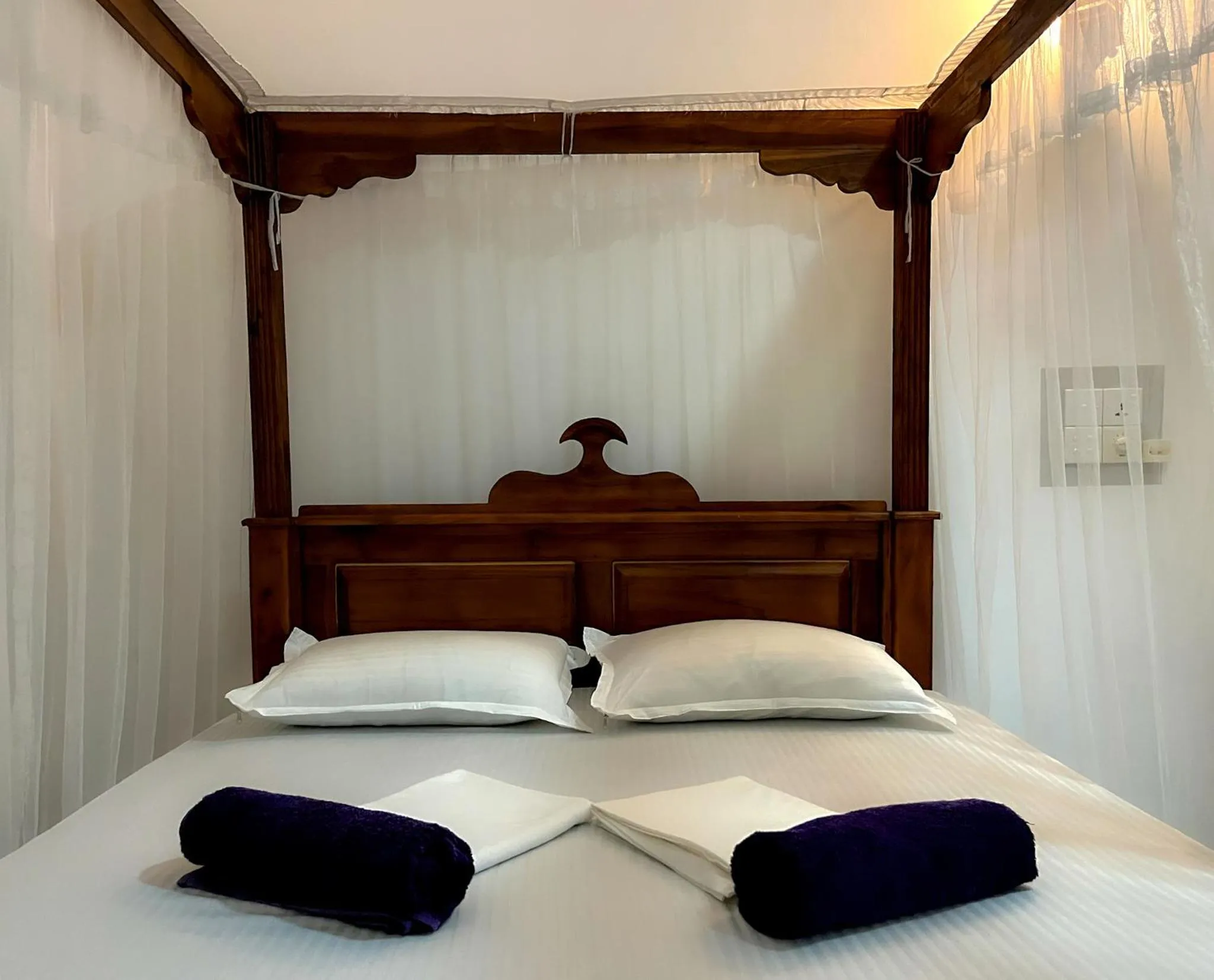 Bed in Mermaid Inn