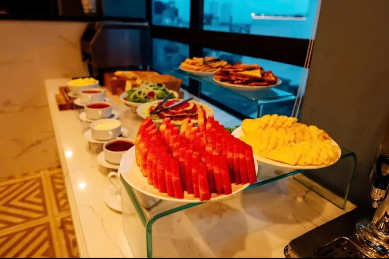 Restaurant/places to eat in Skyline Hanoi Hotel Restaurant/places to eat in Skyline Hanoi Hotel