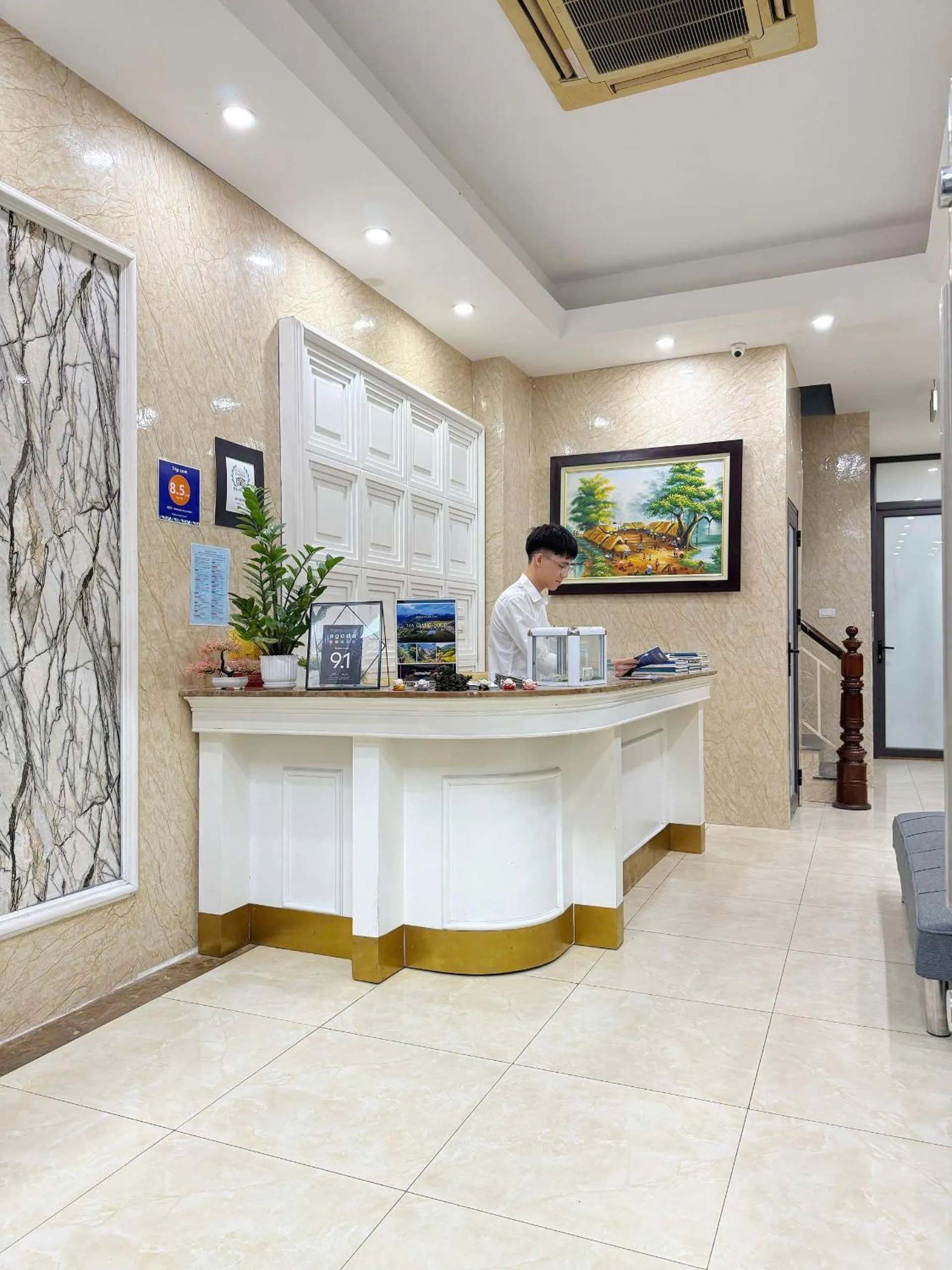 Property building in Skyline Hanoi Hotel