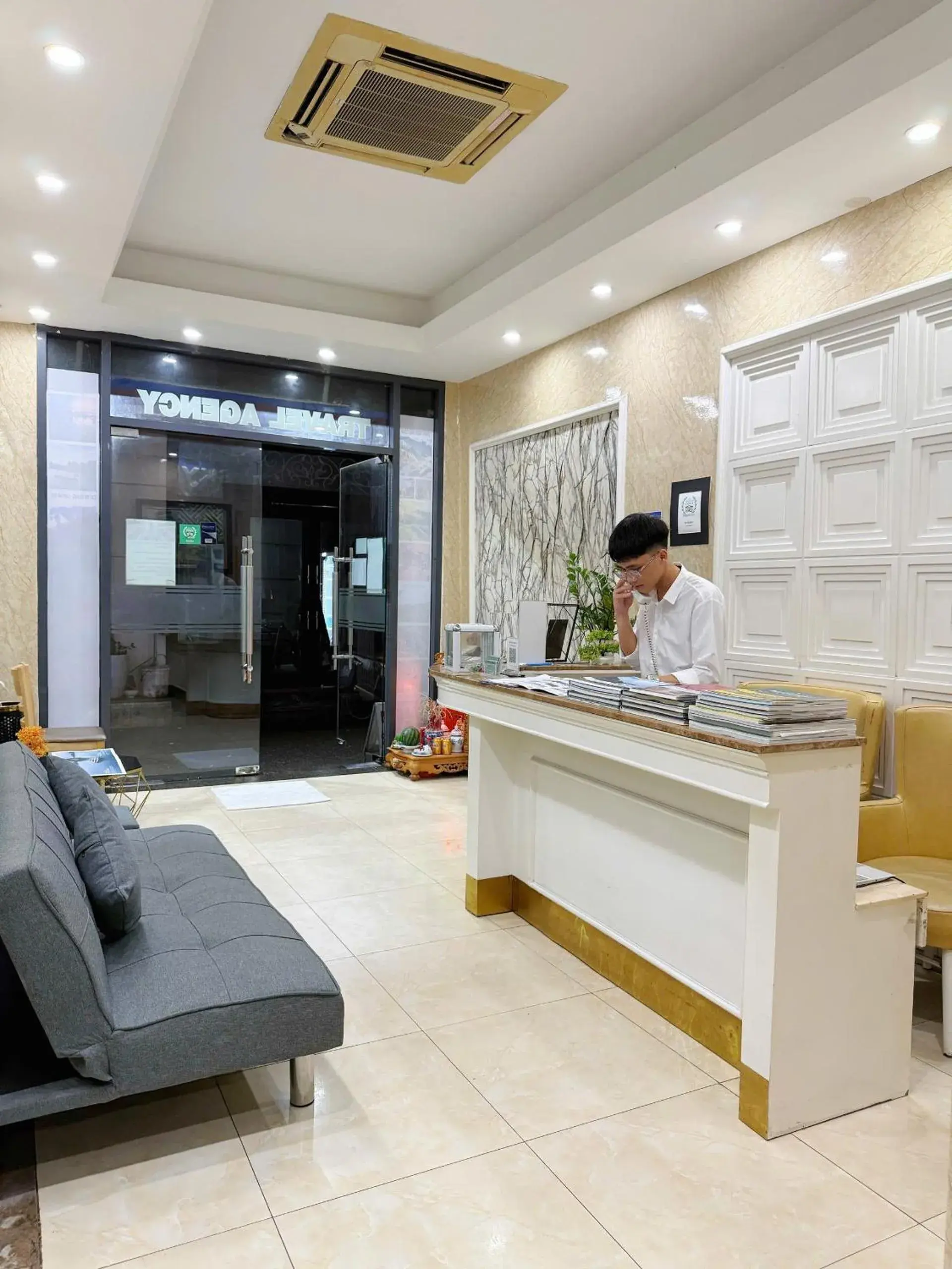 Property building in Skyline Hanoi Hotel Property building in Skyline Hanoi Hotel