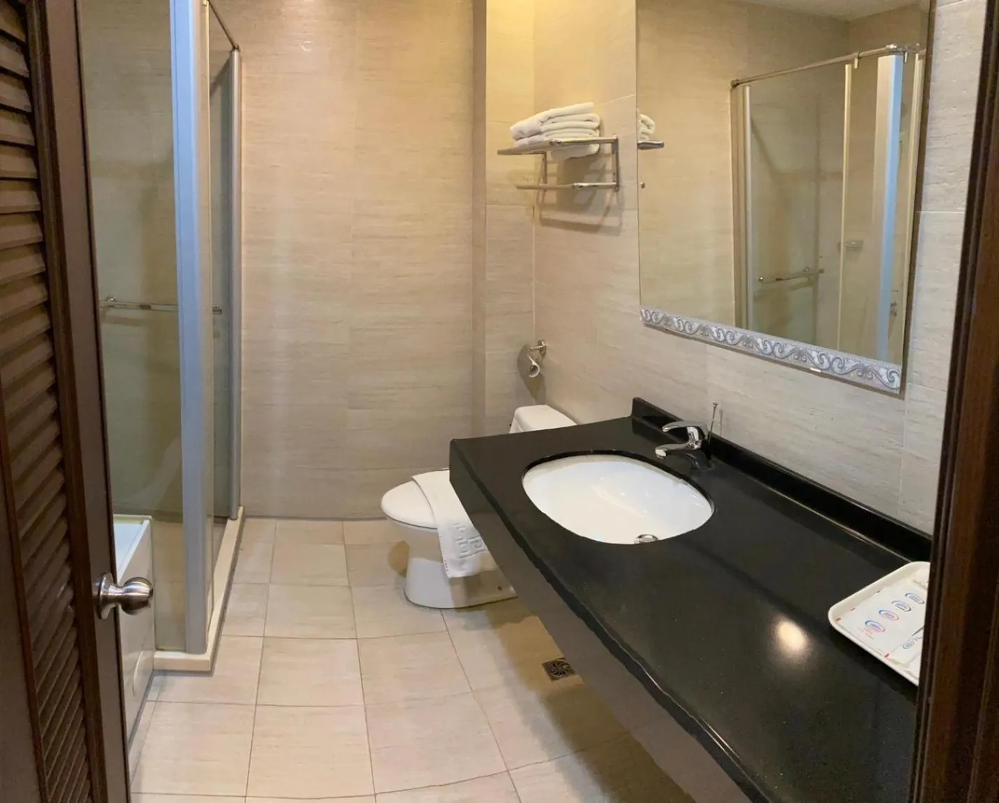 Shower in Home Full Hotel