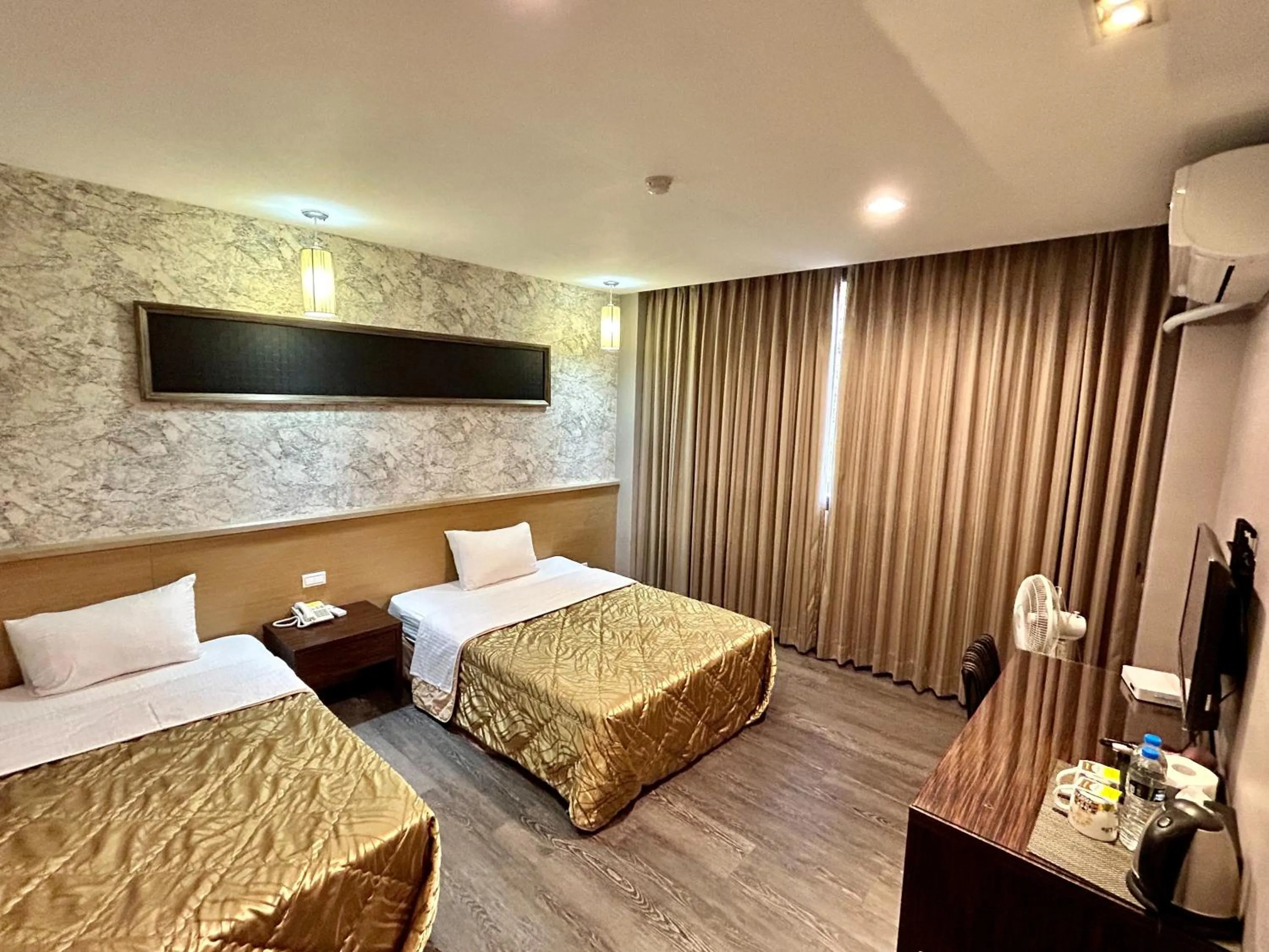 Bed in Home Full Hotel