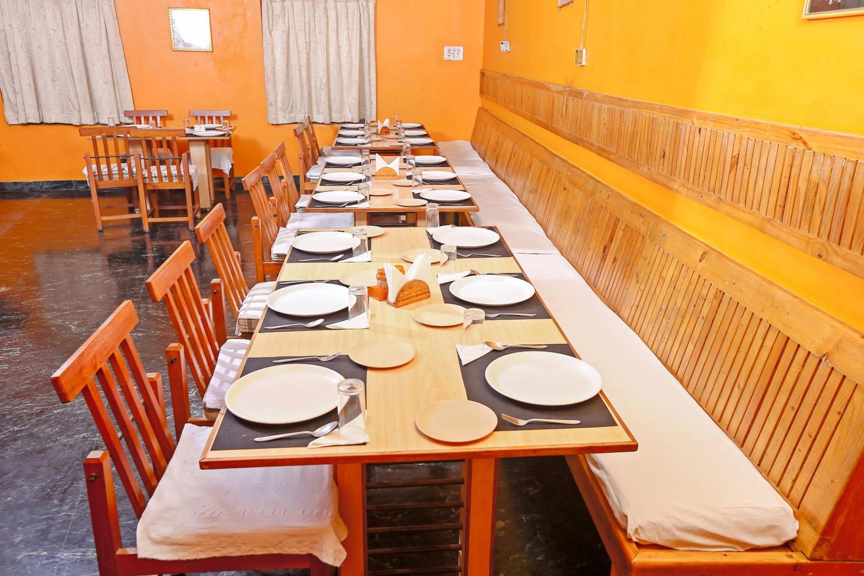 Restaurant/places to eat in Sterling Arunai Anantha - Tiruvannamalai