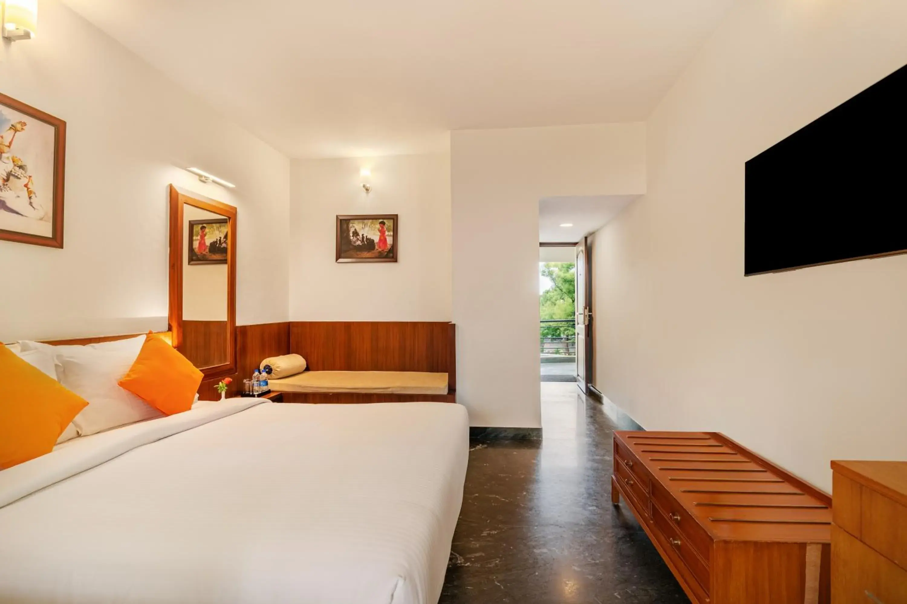 Bathroom, Bed in Sterling Arunai Anantha - Tiruvannamalai Bathroom, Bed in Sterling Arunai Anantha - Tiruvannamalai