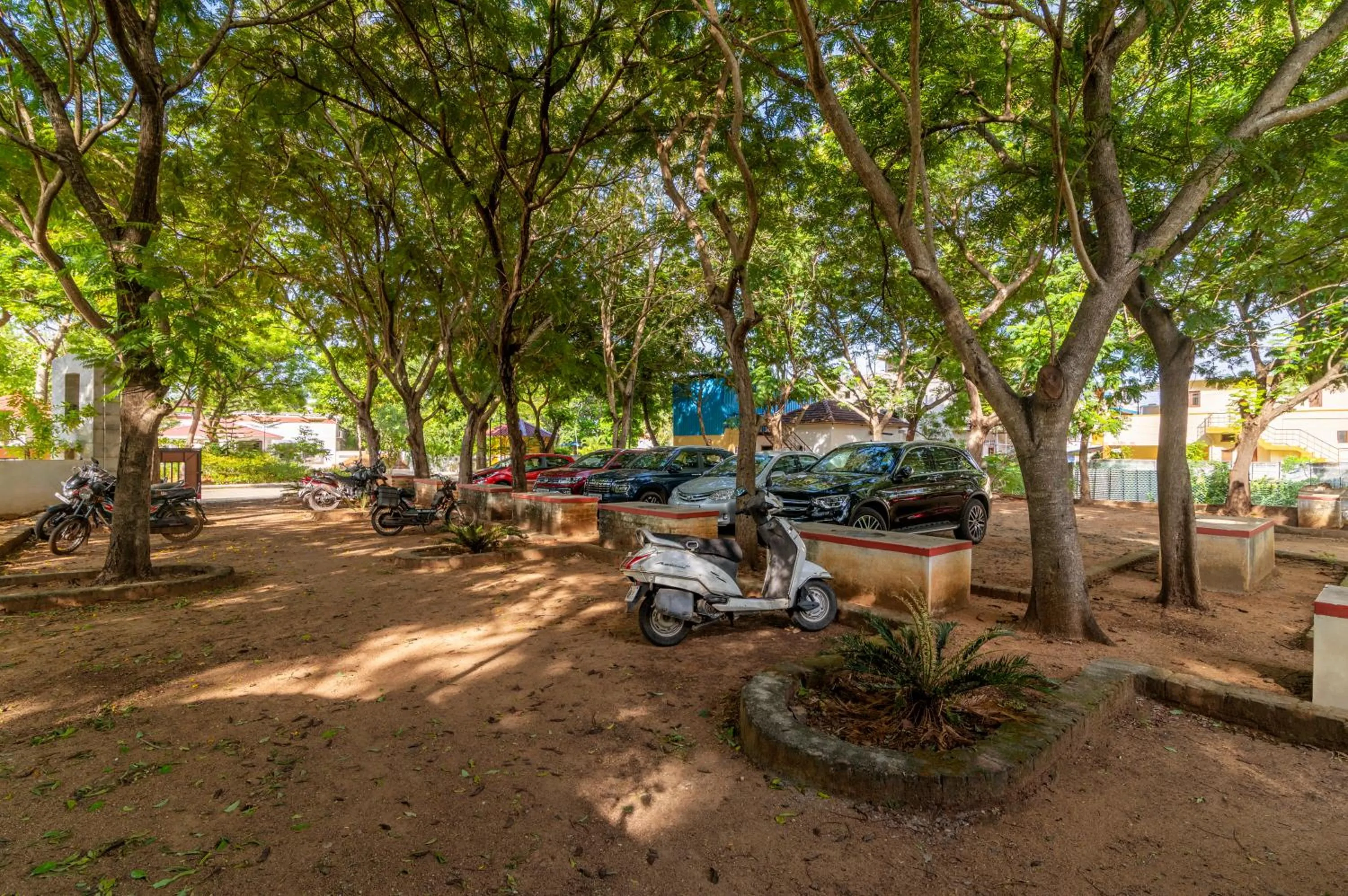 Parking in Sterling Arunai Anantha - Tiruvannamalai