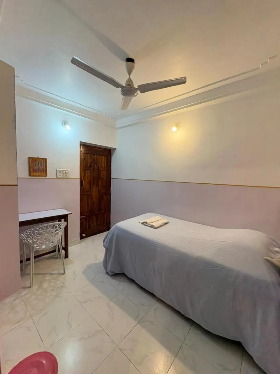 Bed in Tara Guest House