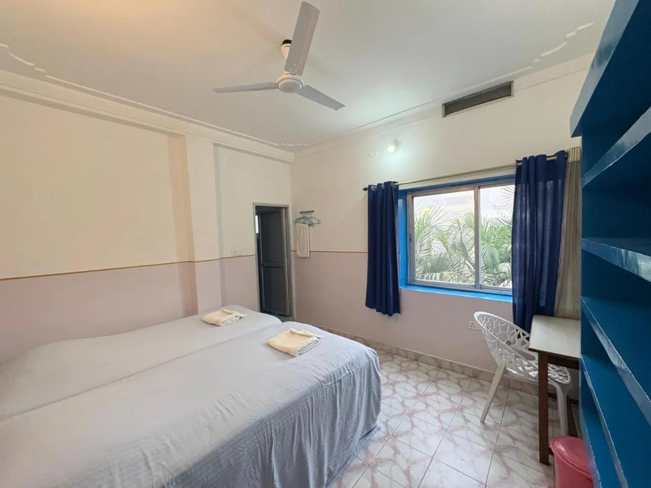 Bed in Tara Guest House