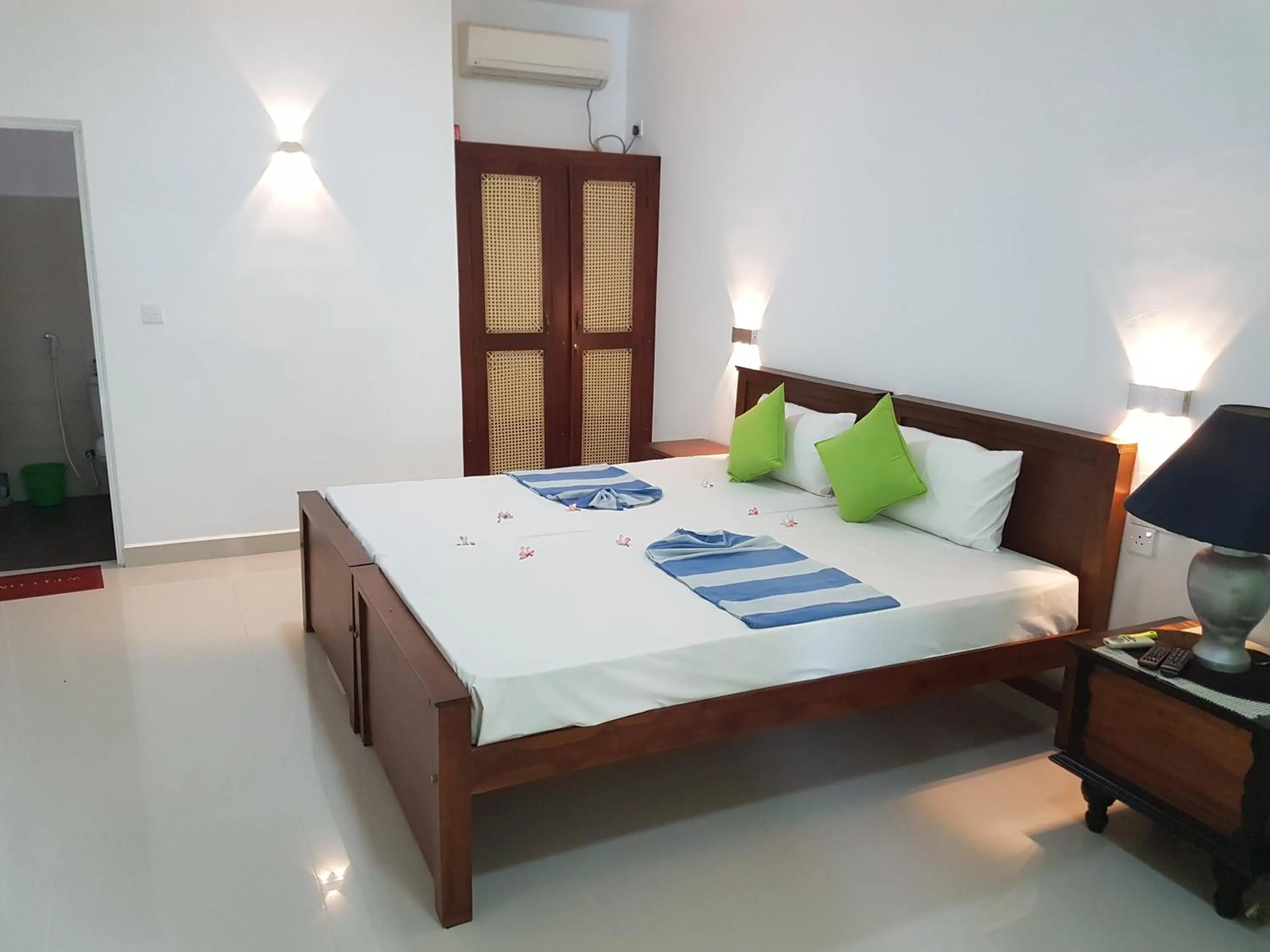 Bed in Residence Jasmine