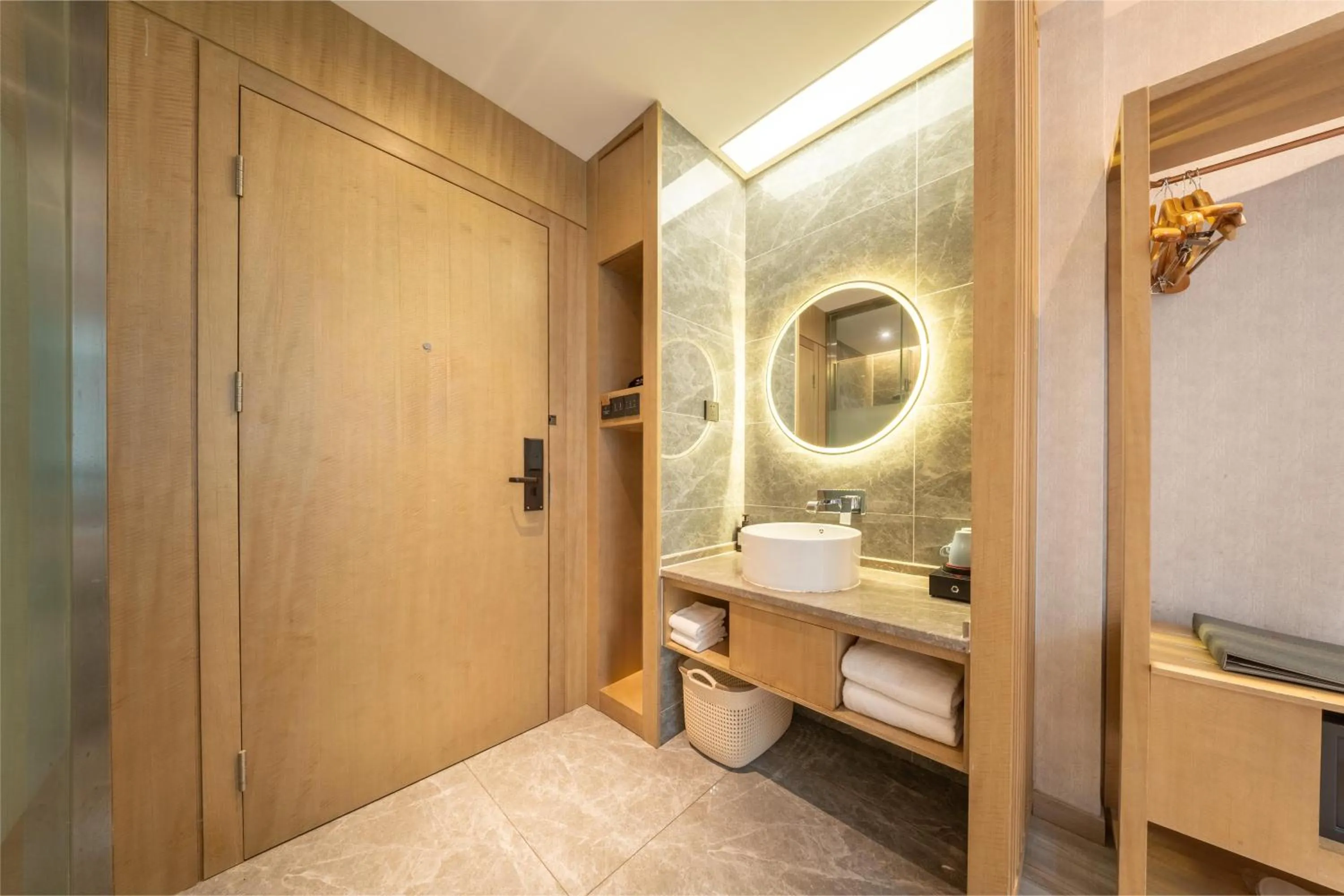 Bathroom in Rezen Select Shanghai International Resort