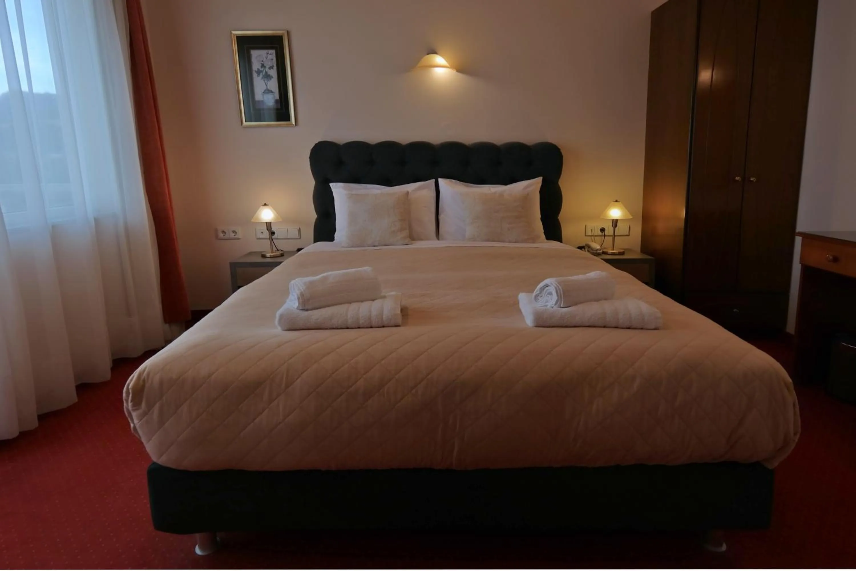 Bedroom, Bed in Hotel Excelsior