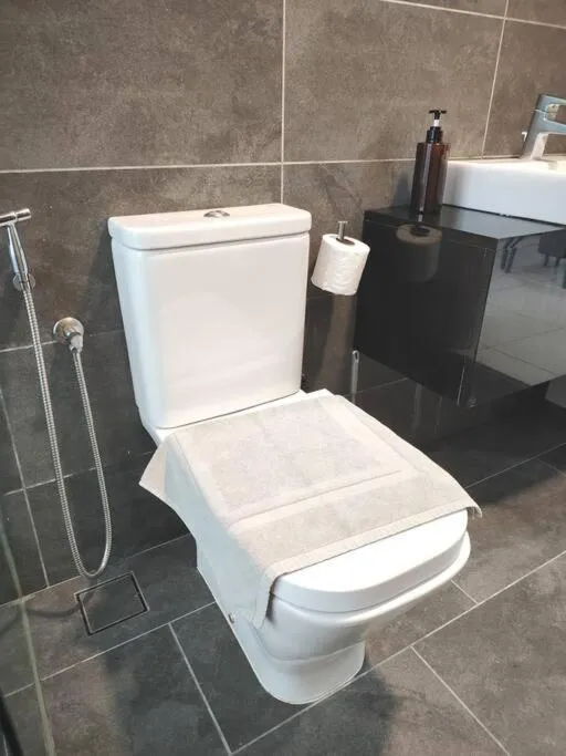 Almas Studio Couple Netflix 100Mbps BySTAY