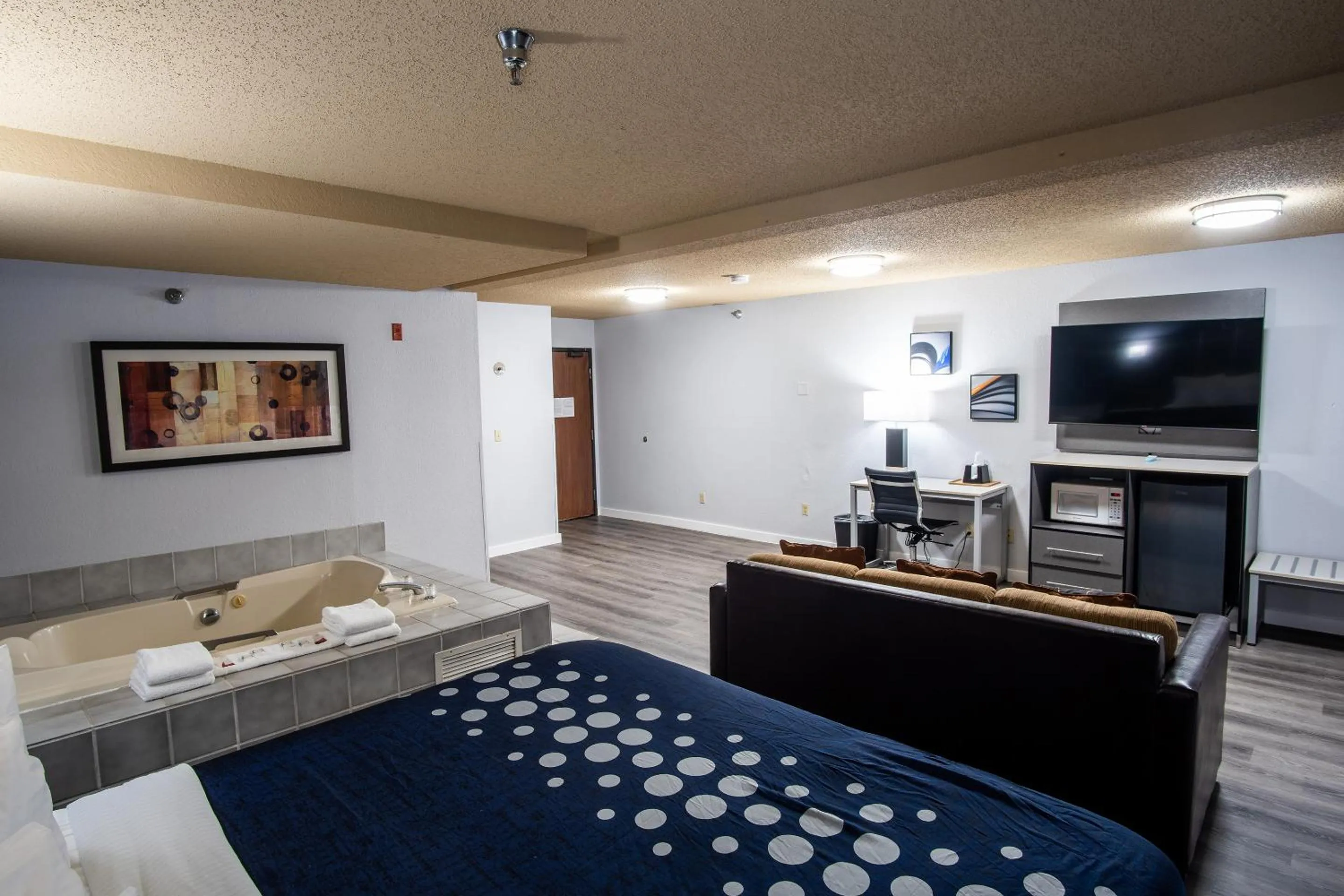 Bedroom, Bed in Coratel Inn and Suites By Jasper Eagan ST Paul Airport & Mall of America