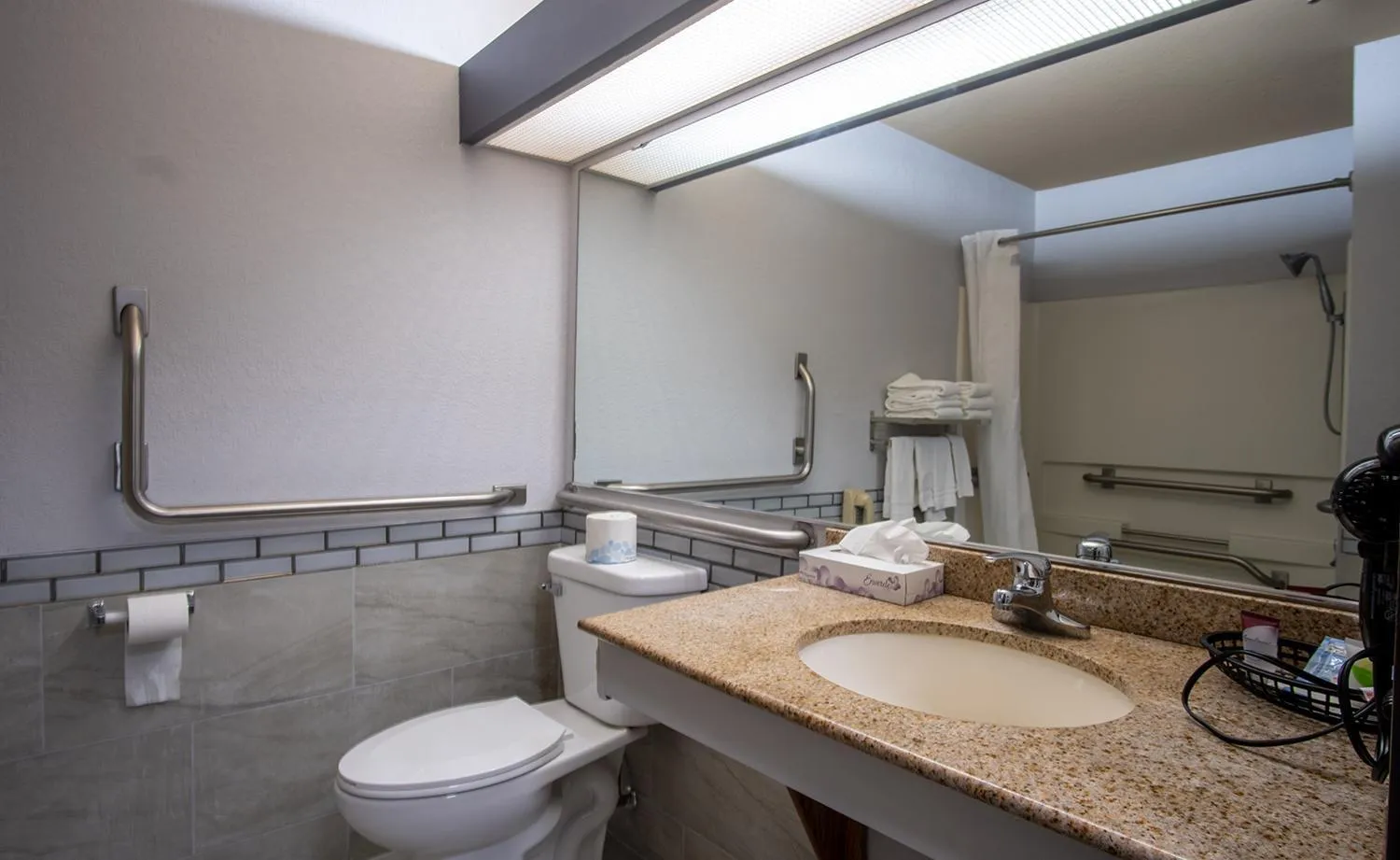 Bathroom in Coratel Inn and Suites By Jasper Eagan ST Paul Airport & Mall of America