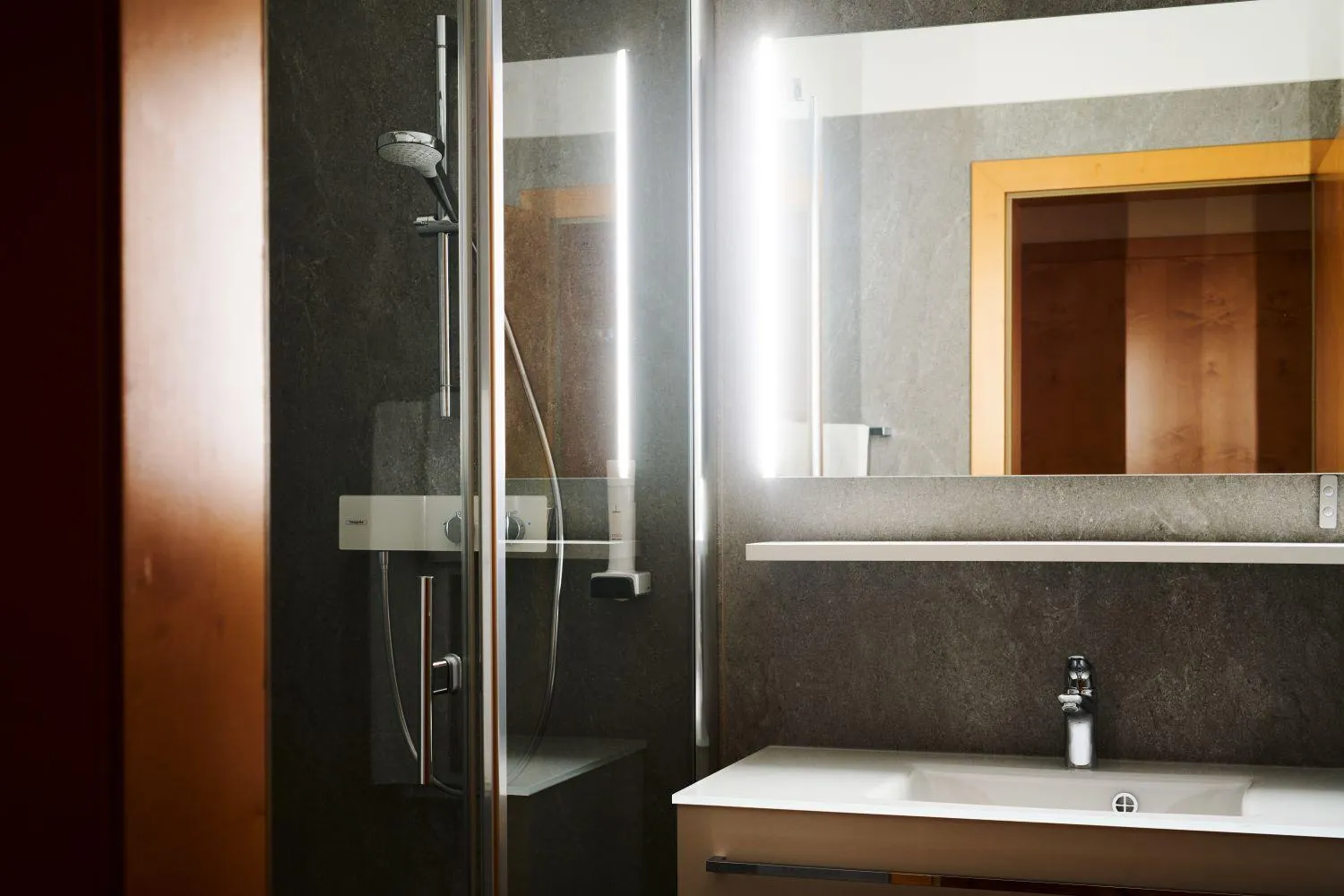 Bathroom in Hotel Garni Thermenoase