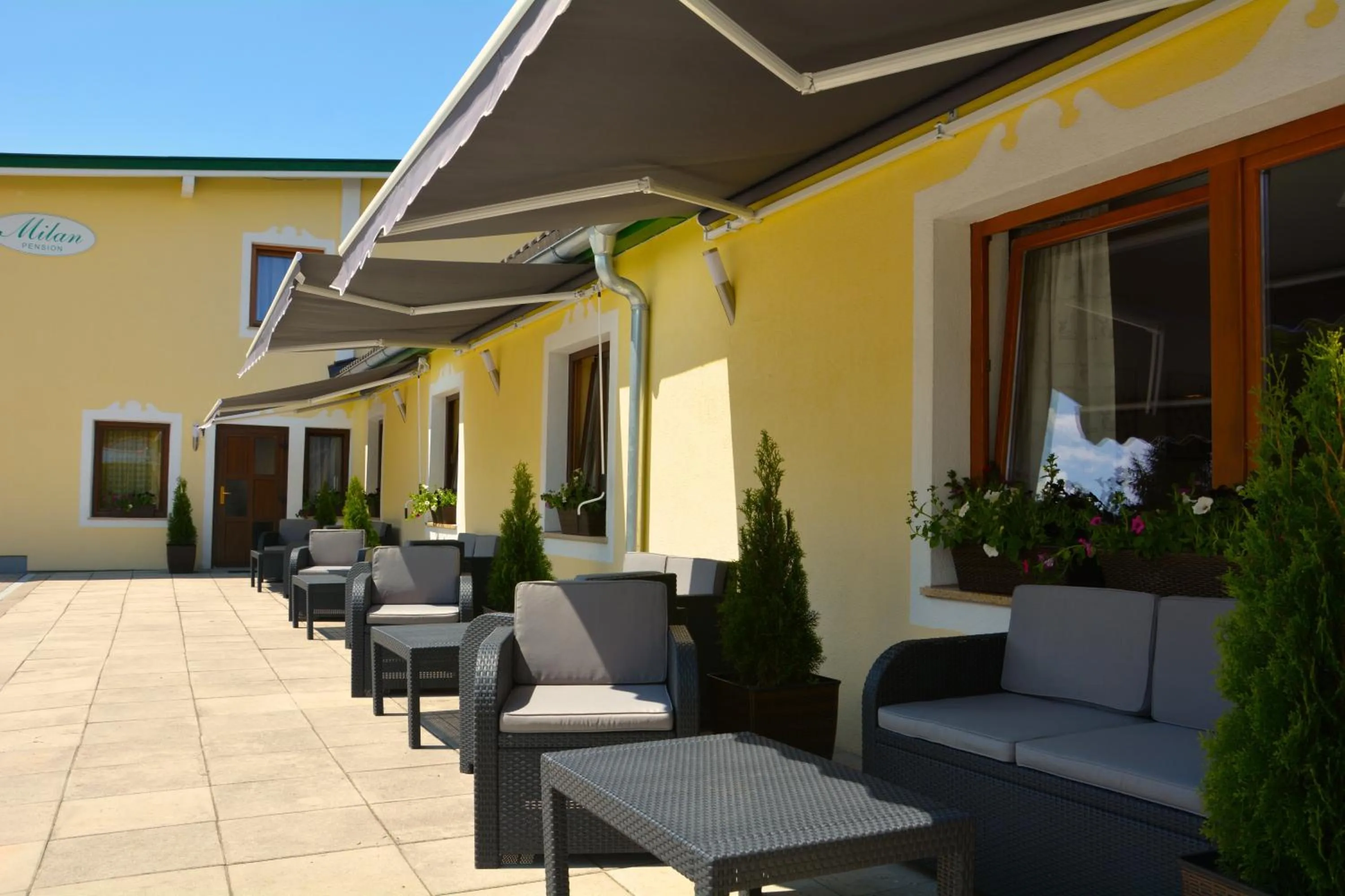 Patio in Pension Milan