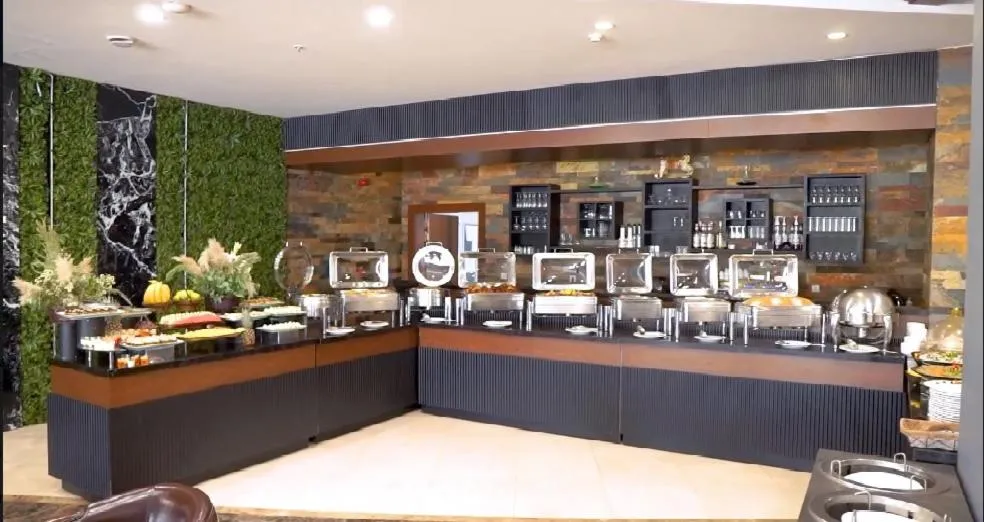 Buffet breakfast in Mariana Hotel Erbil