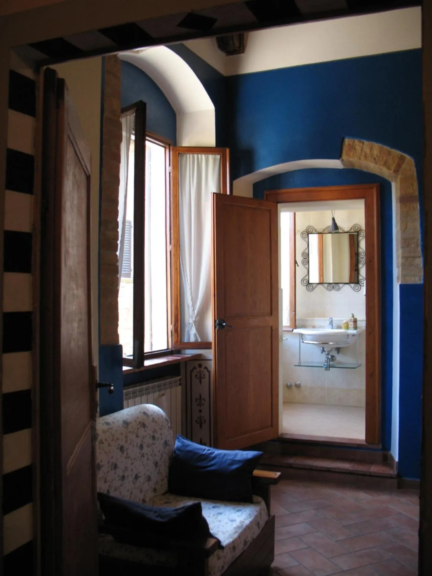 Decorative detail, Bed in Locazione Turistica Totti