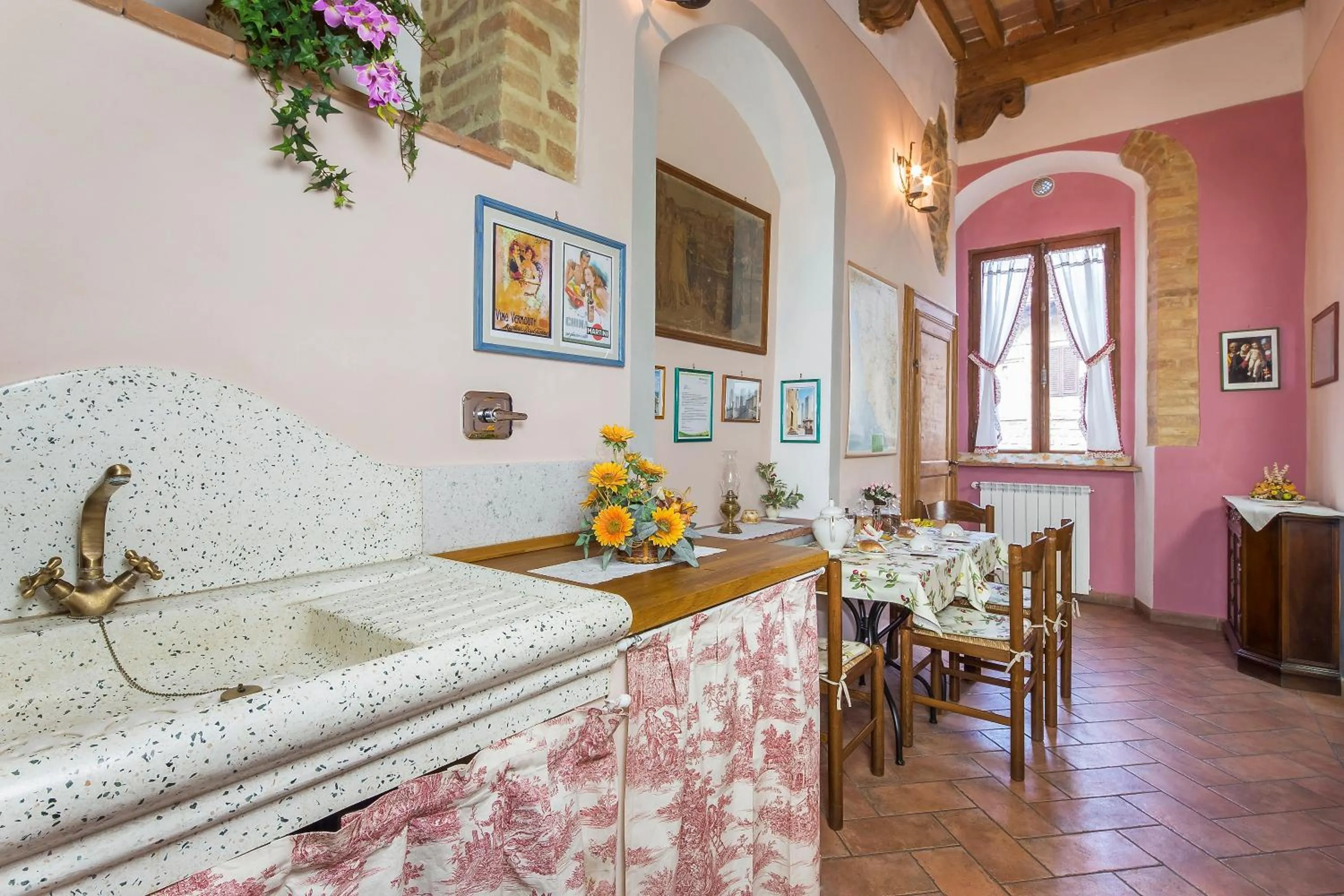 Kitchen or kitchenette in Locazione Turistica Totti
