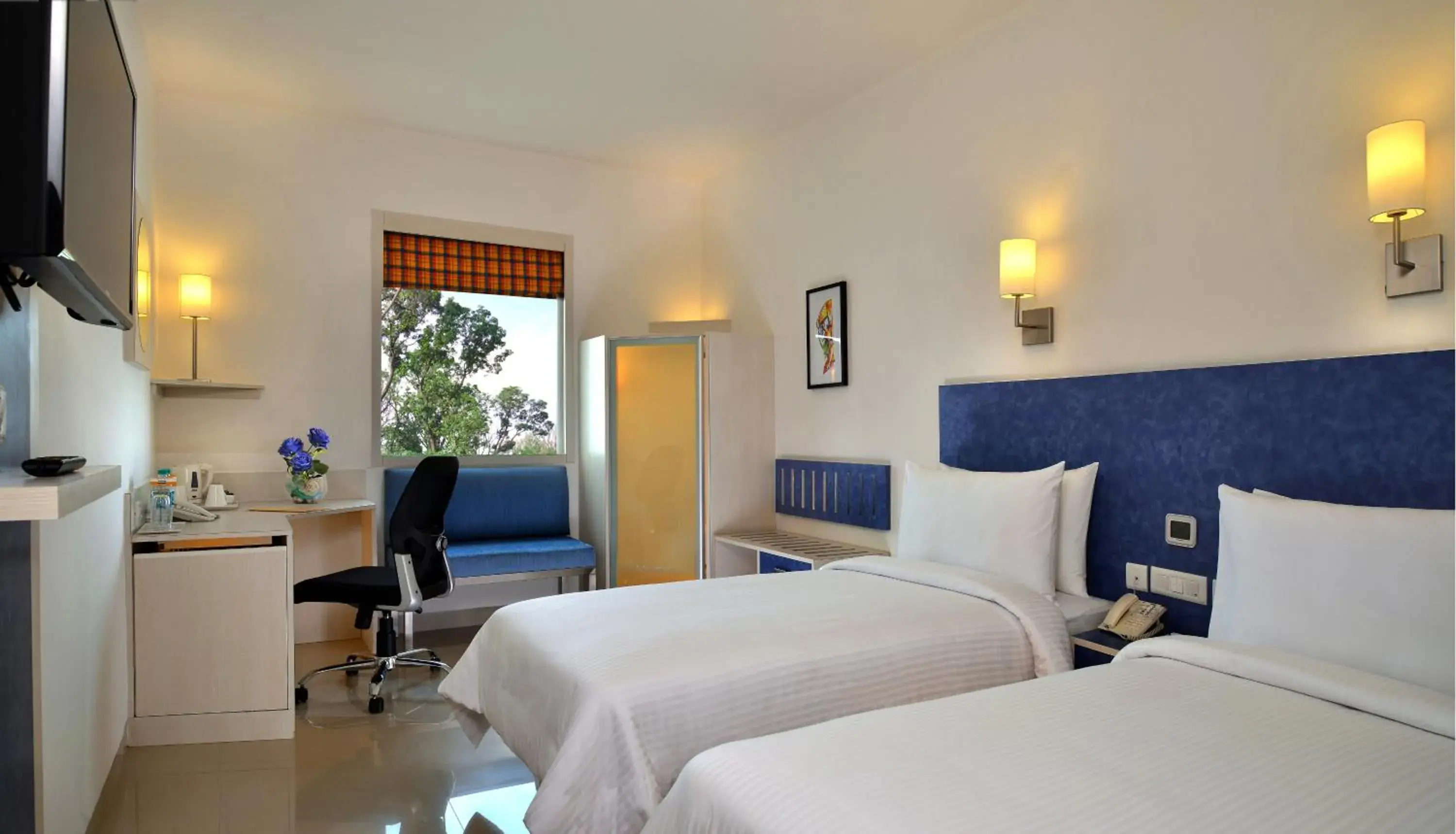 Bedroom, Bed in Red Fox by Lemon Tree Hotels, Bhiwadi Bedroom, Bed in Red Fox by Lemon Tree Hotels, Bhiwadi