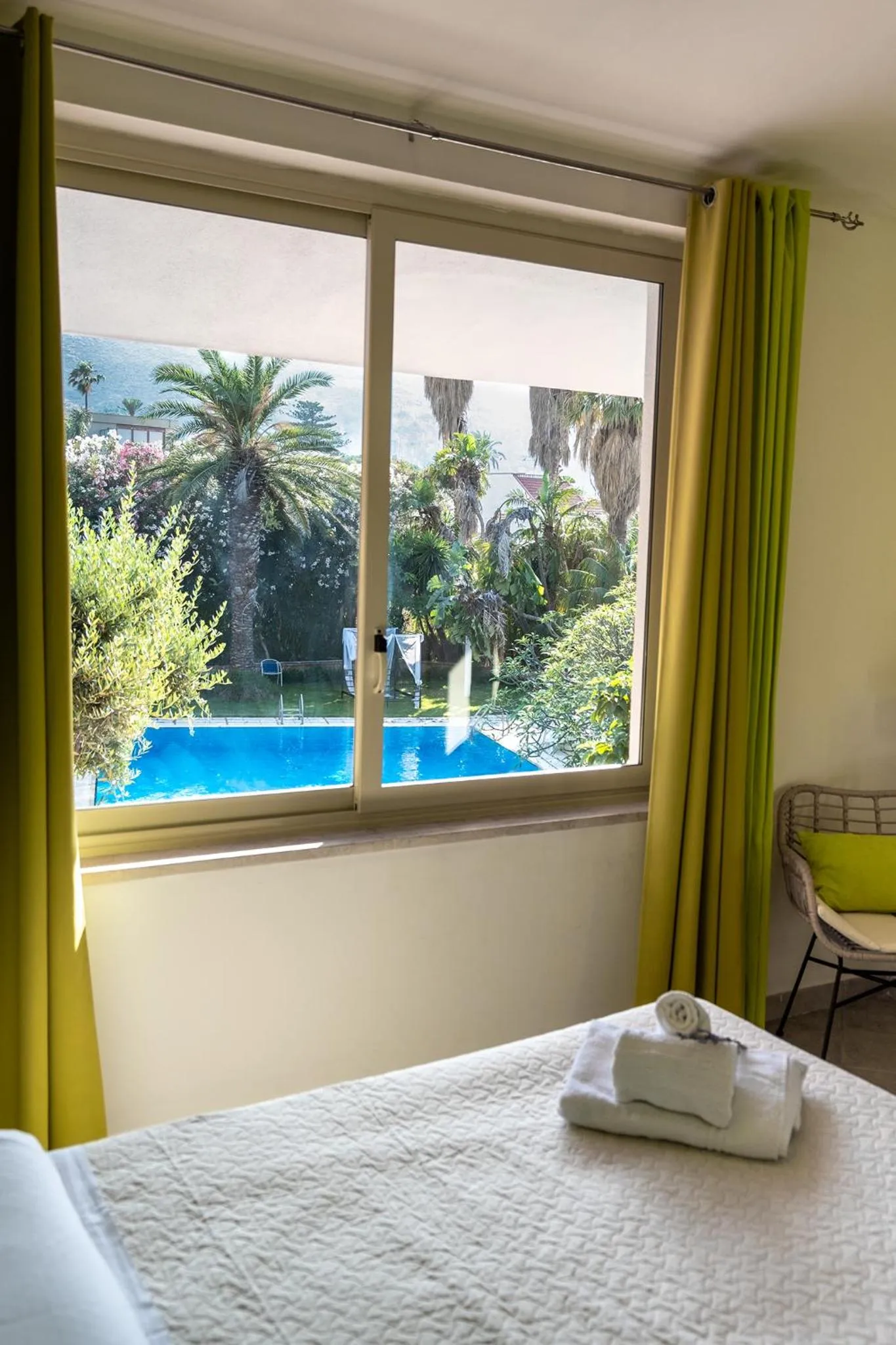 View (from property/room), Bed in Villa Megna - Green Paradise B&B