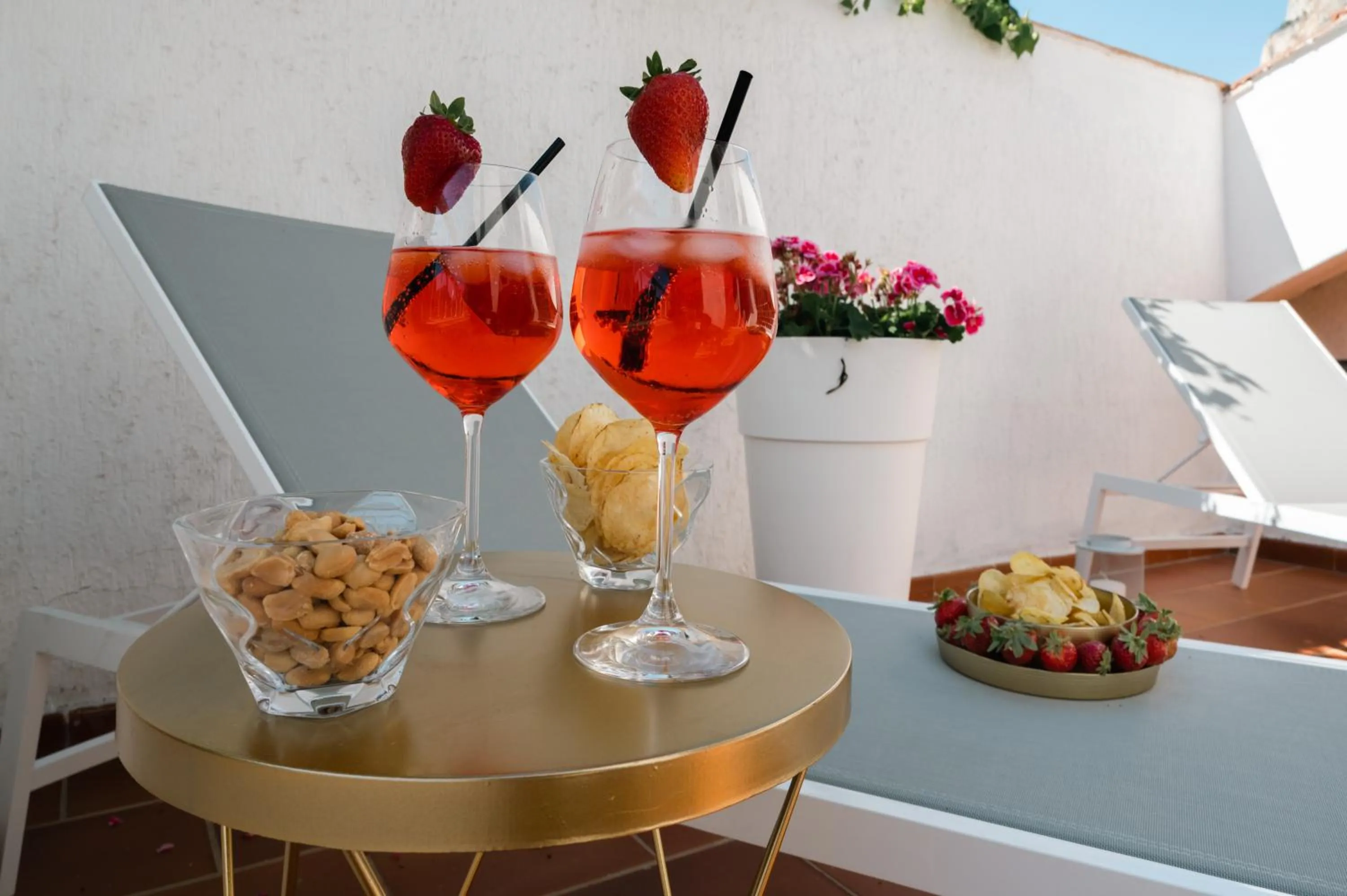 Food and drinks in Villa Megna - Green Paradise B&B