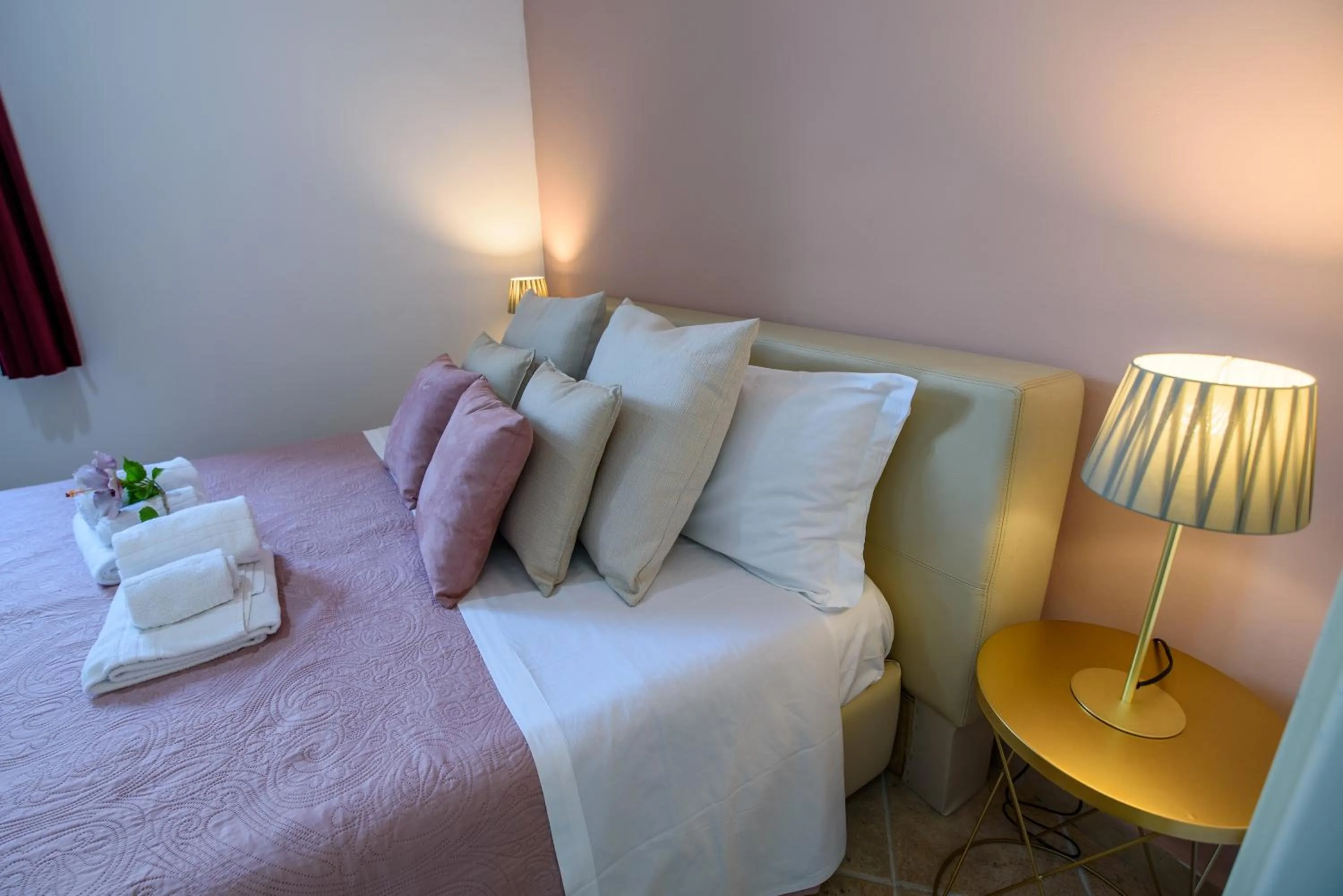 Bedroom, Bed in Villa Megna - Green Paradise B&B