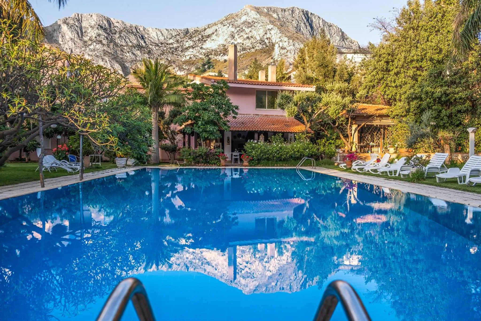 Mountain view in Villa Megna - Green Paradise B&B