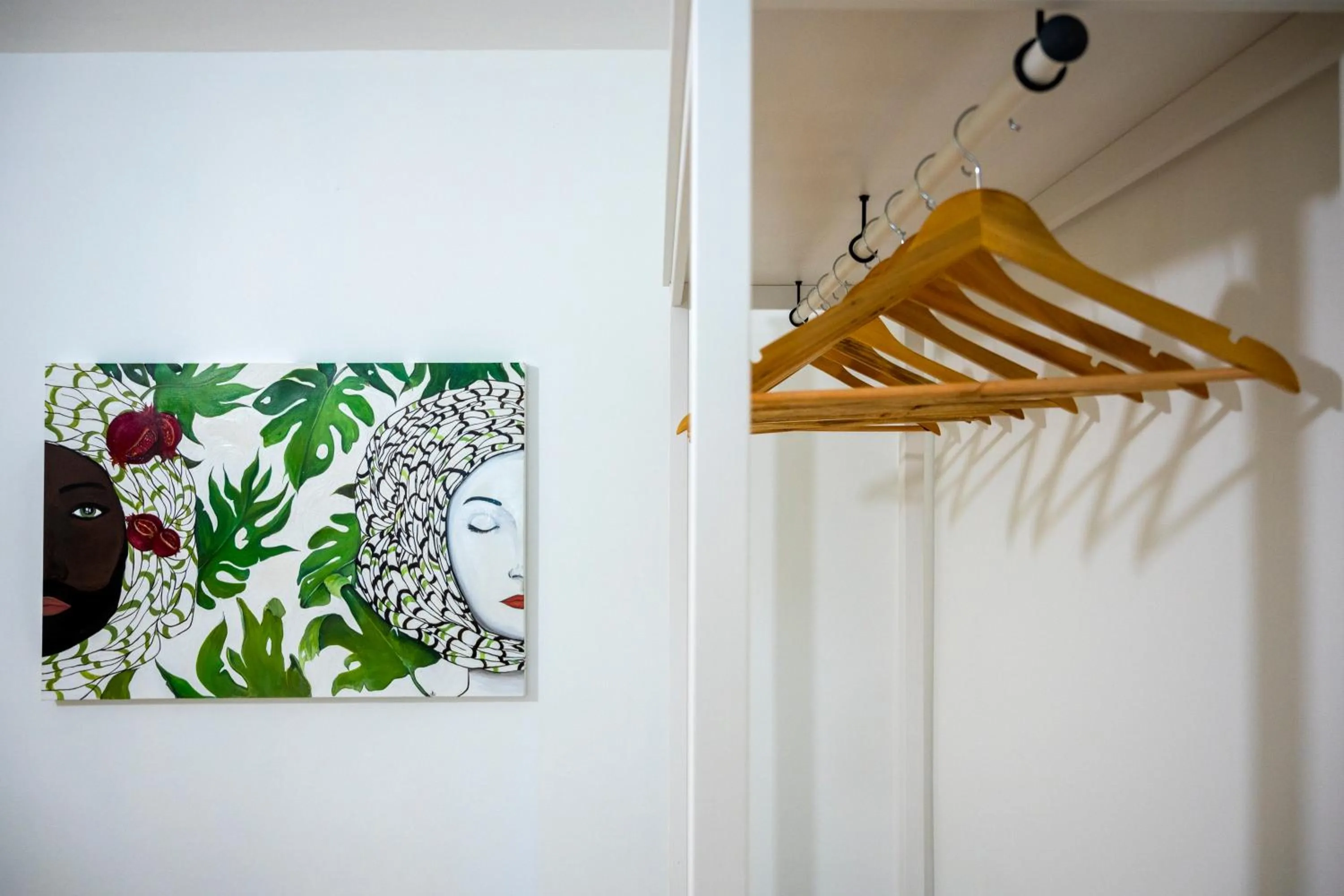 wardrobe in Villa Megna - Green Paradise B&B