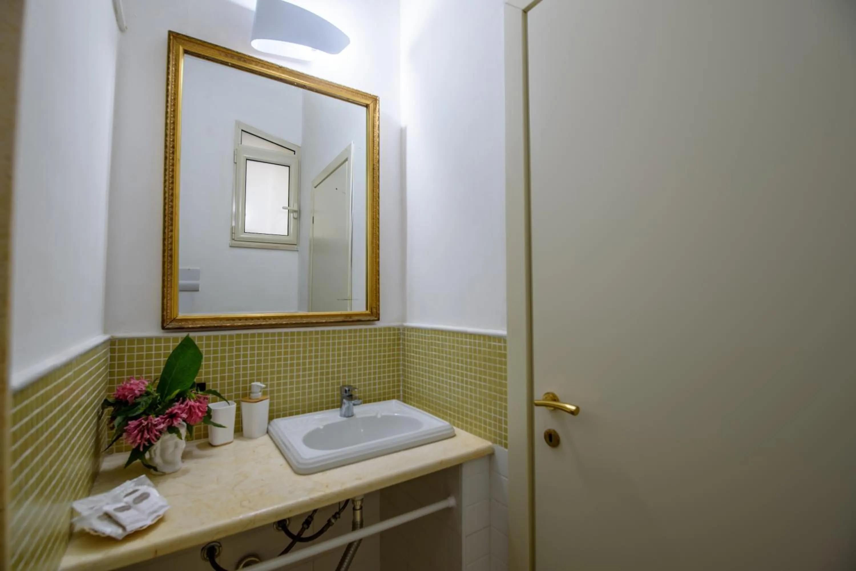 Bathroom in Villa Megna - Green Paradise B&B