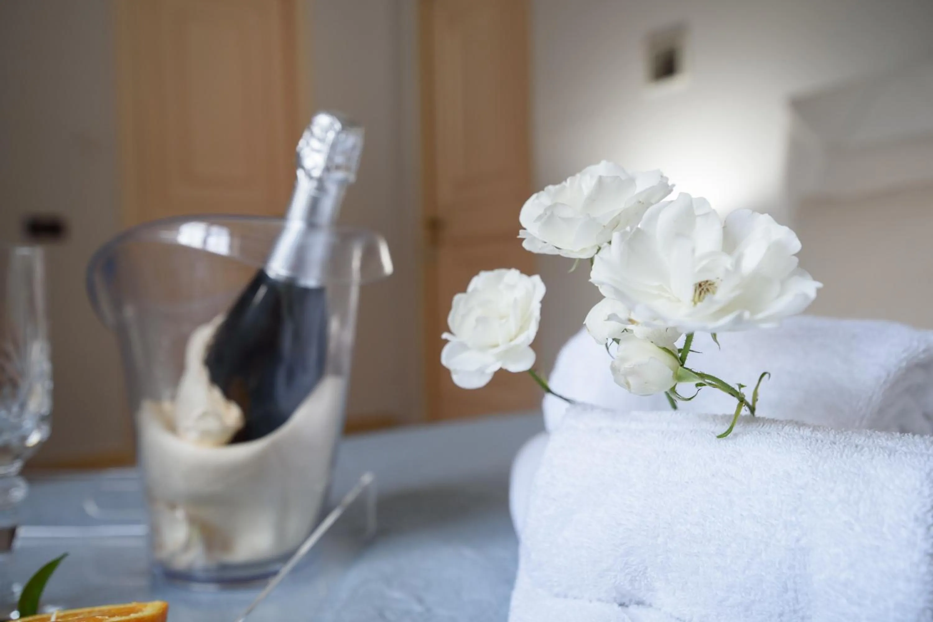 Food and drinks in Villa Megna - Green Paradise B&B