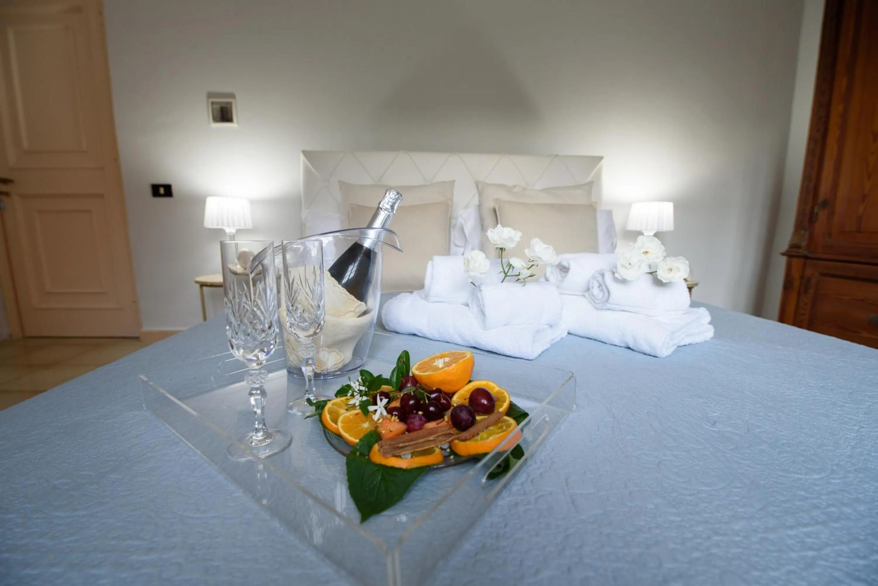 Bed in Villa Megna - Green Paradise B&B