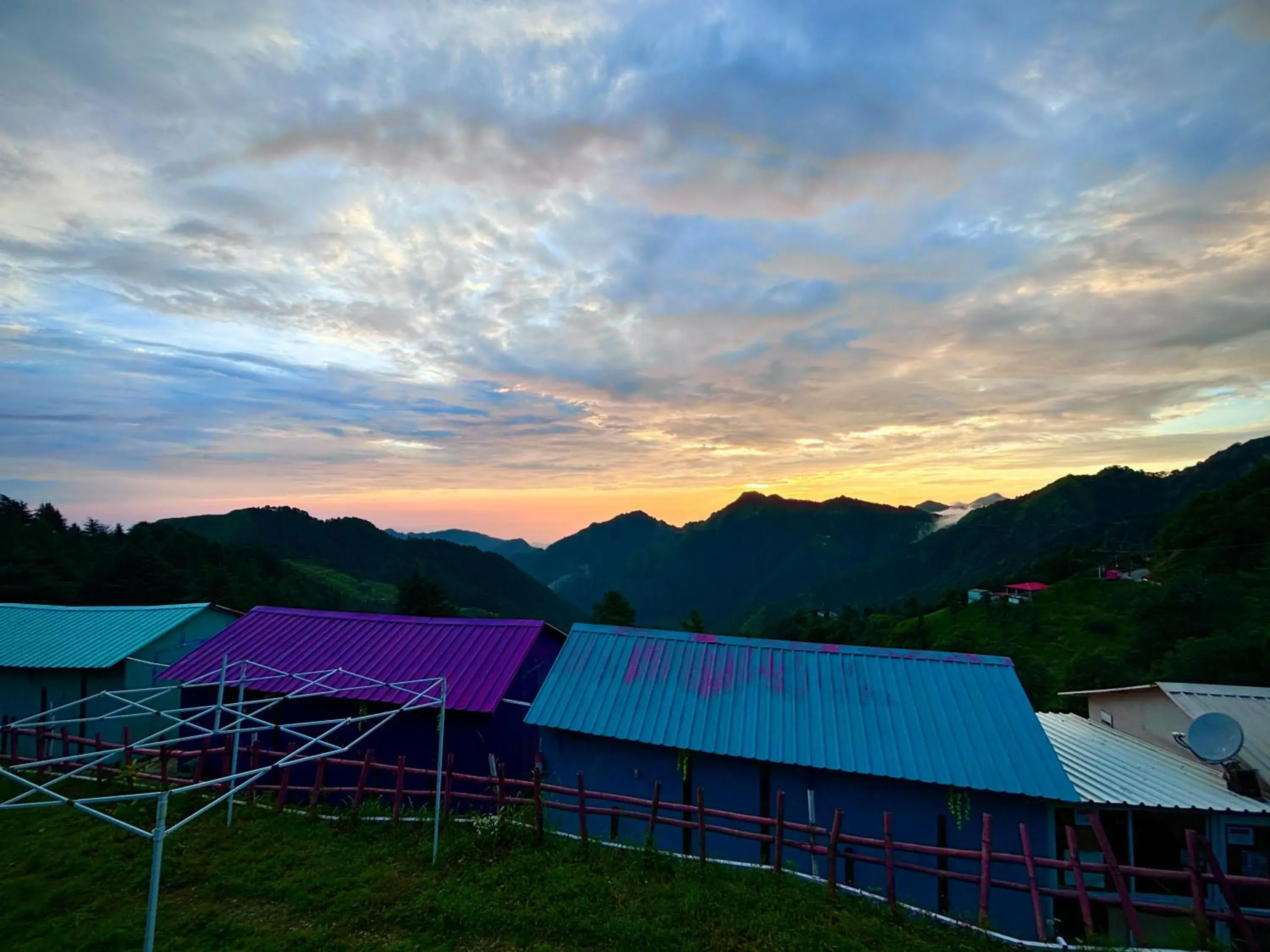 Mountain view in The Green Valley Resort Kanatal Mountain view in The Green Valley Resort Kanatal