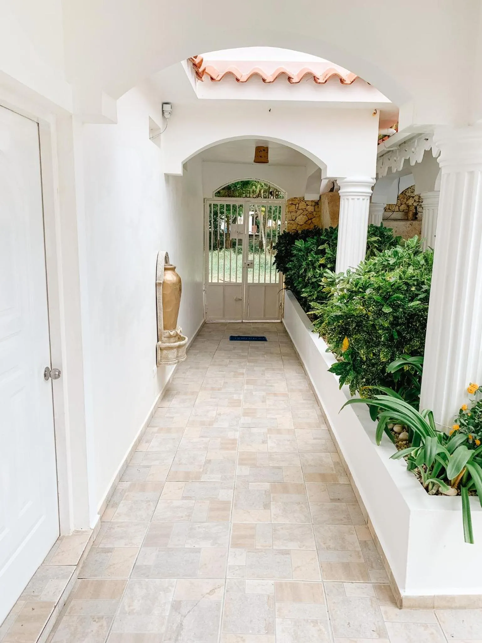 Inner courtyard view in Brisas Doradas Beachfront Villa
