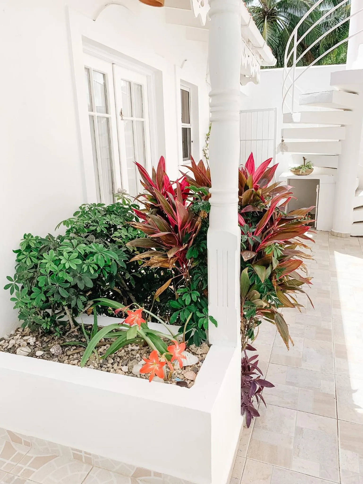 Inner courtyard view in Brisas Doradas Beachfront Villa