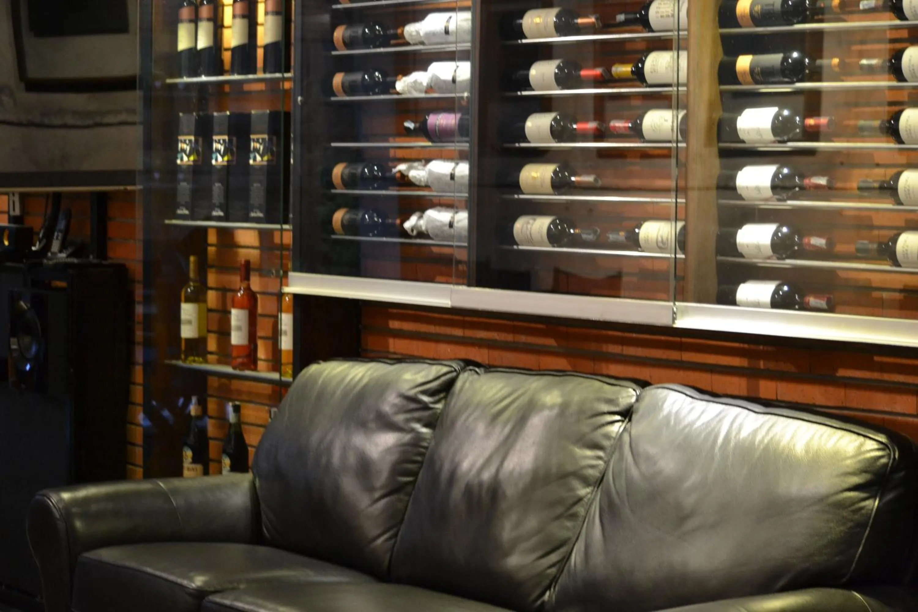 Communal lounge/ TV room in Alfonsina Hotel Boutique