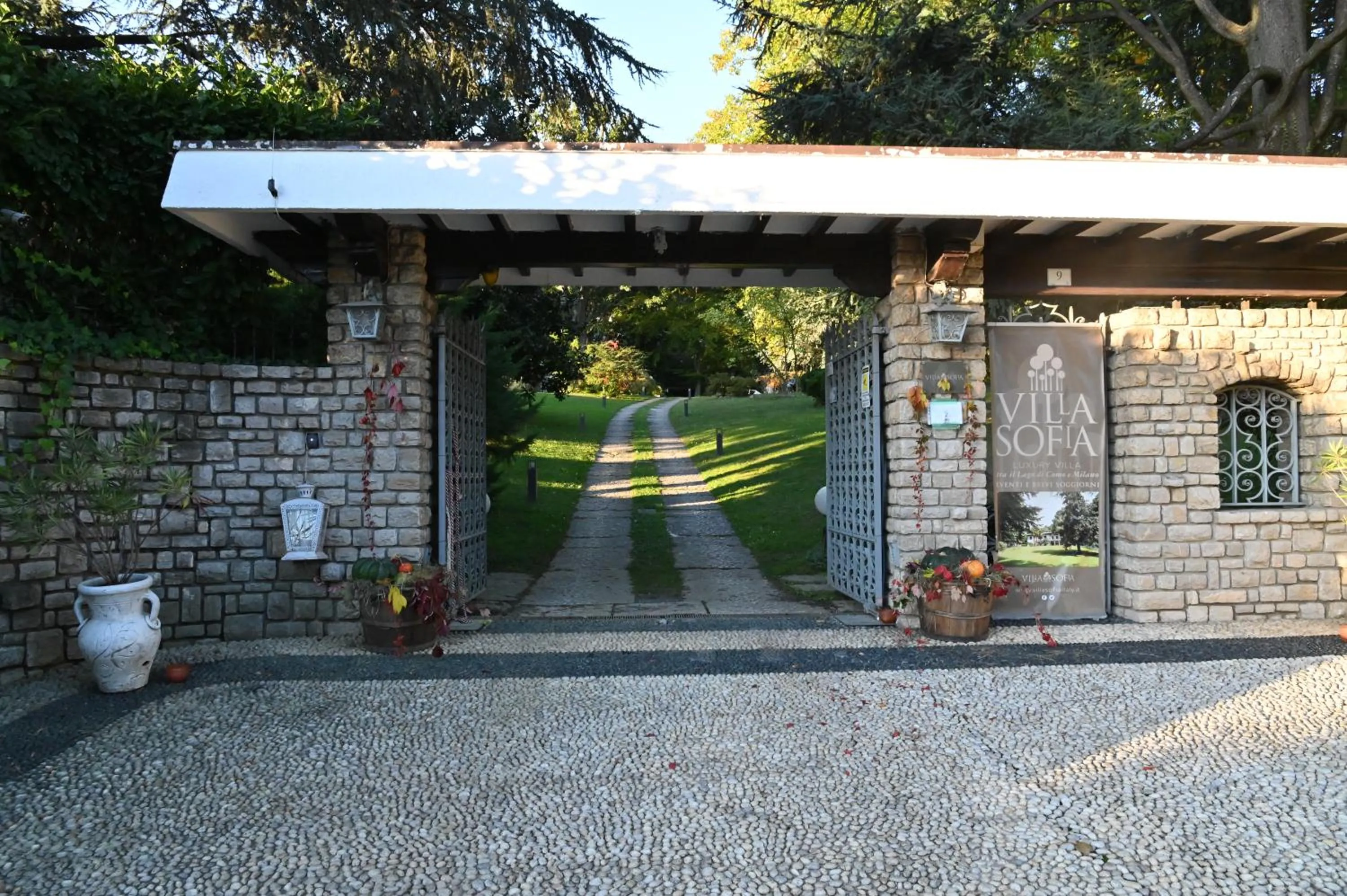 Property building in Villa Sofia luxury home between Como and MIlano