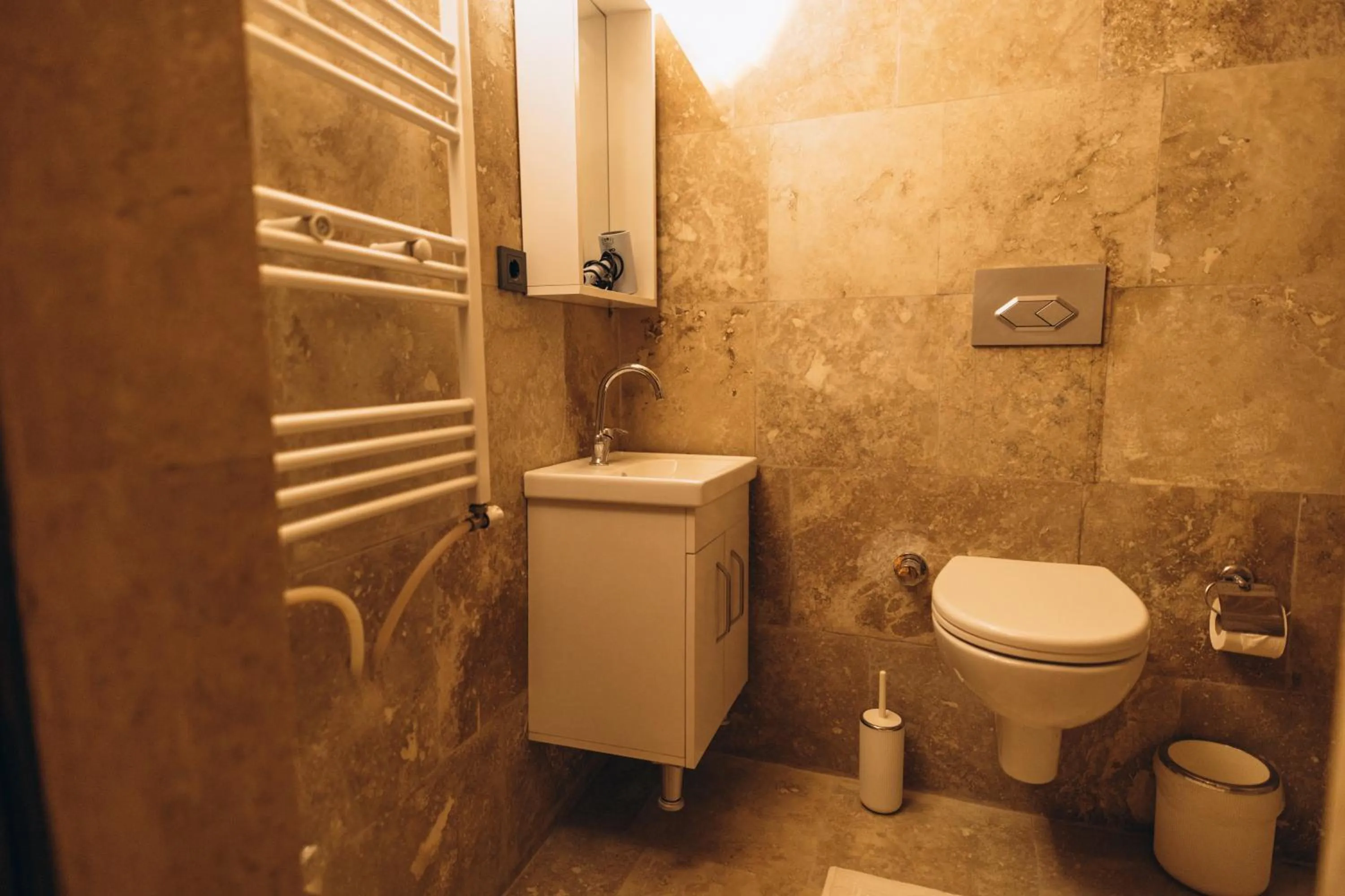 Shower in İsadora Cave Cappadocia