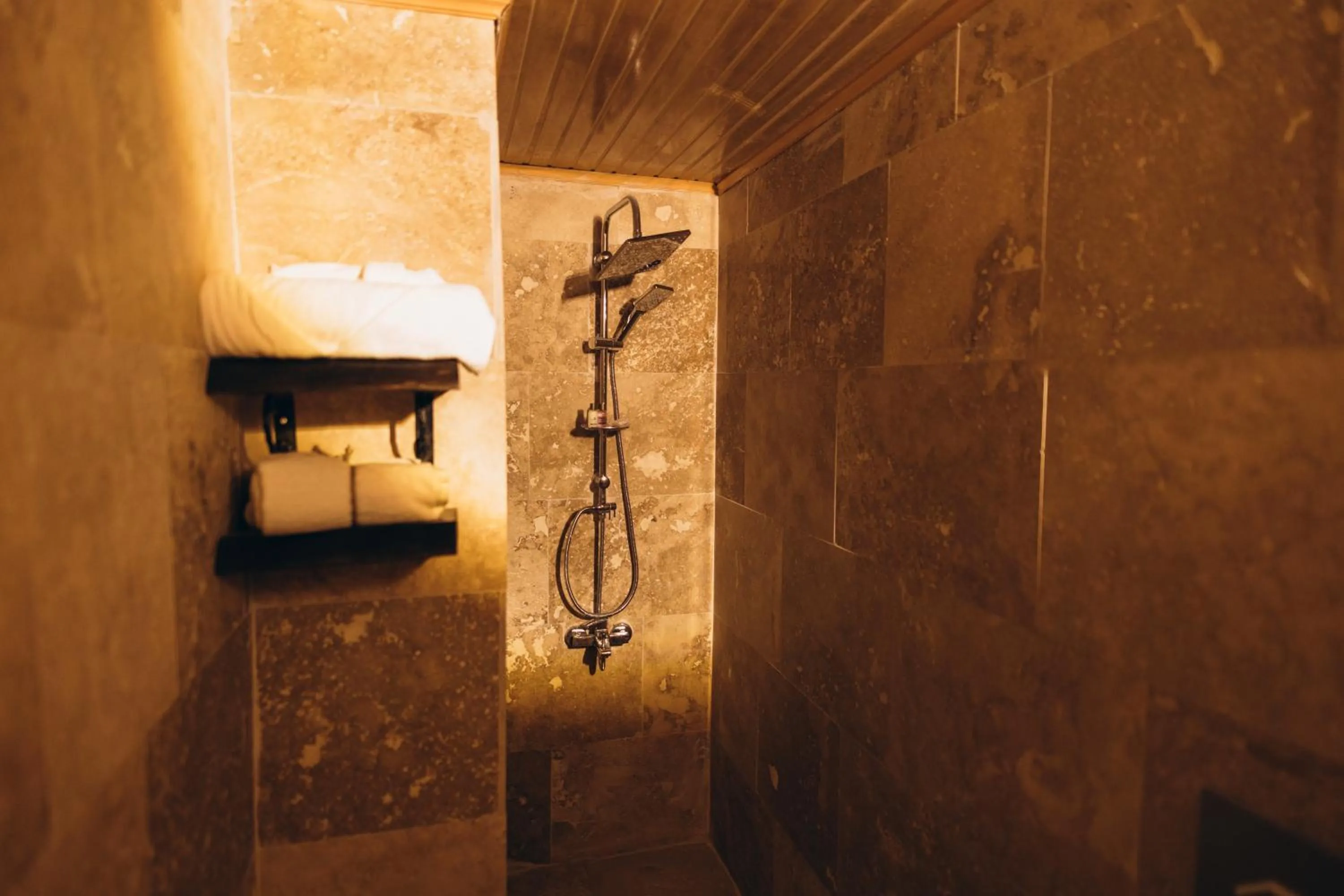 Shower in İsadora Cave Cappadocia