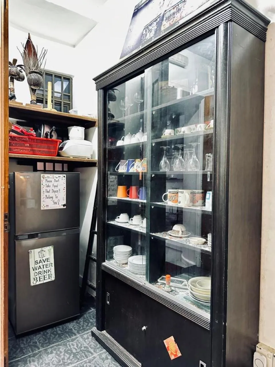 Kitchen or kitchenette in Ardour Lodge "B" Wing