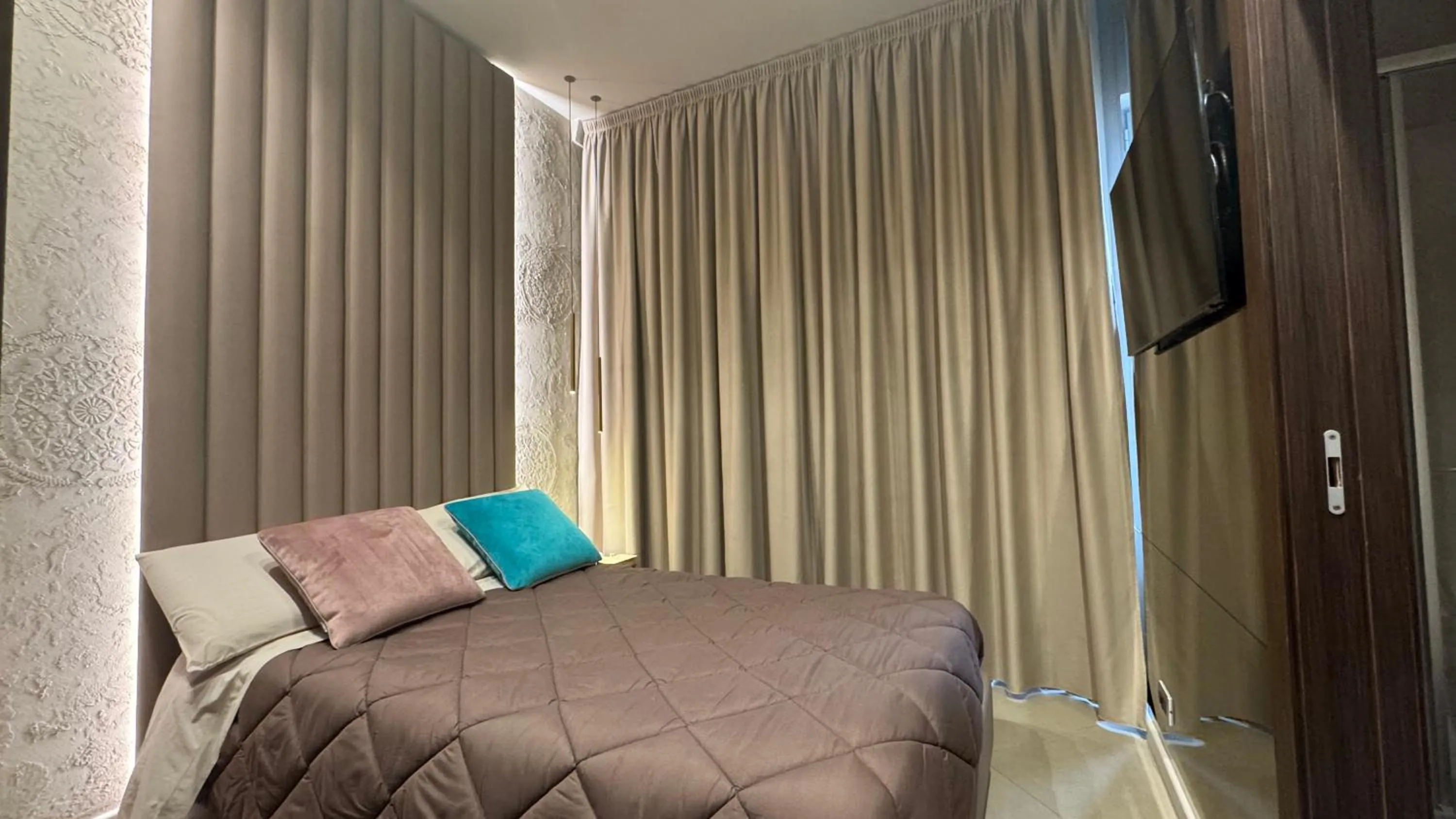 Bed in Tropicana Room