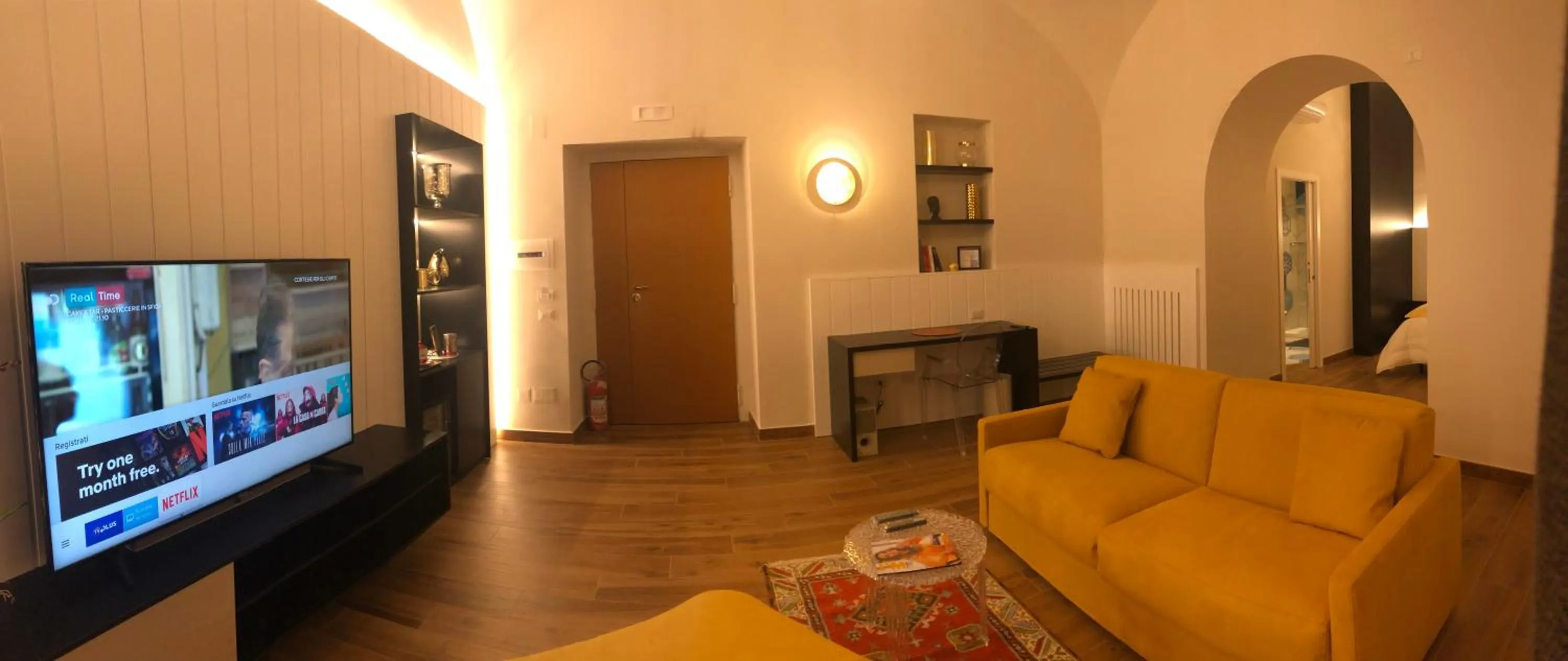 Living room in Tropicana Room