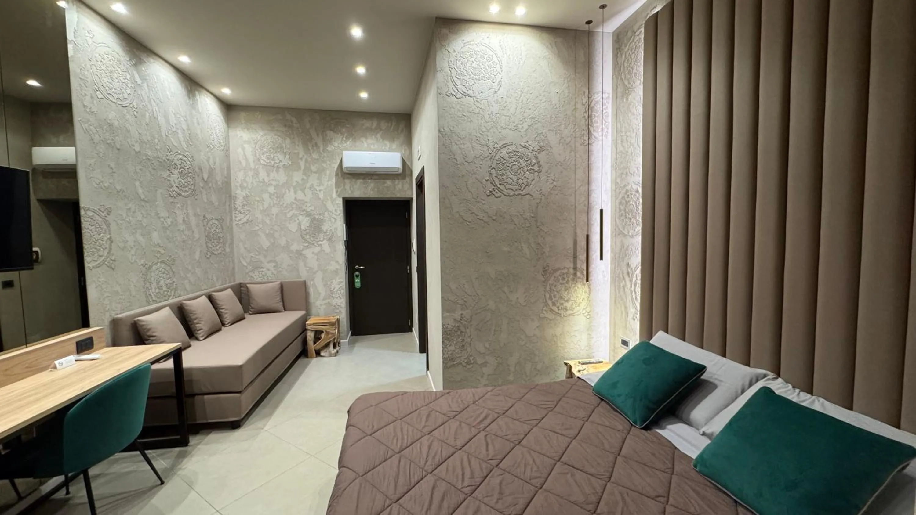 Bed in Tropicana Room