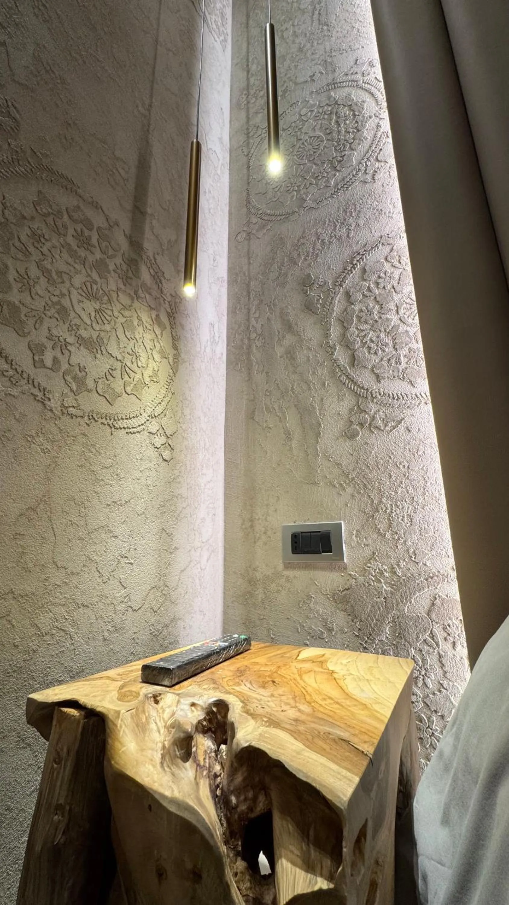 Photo of the whole room in Tropicana Room