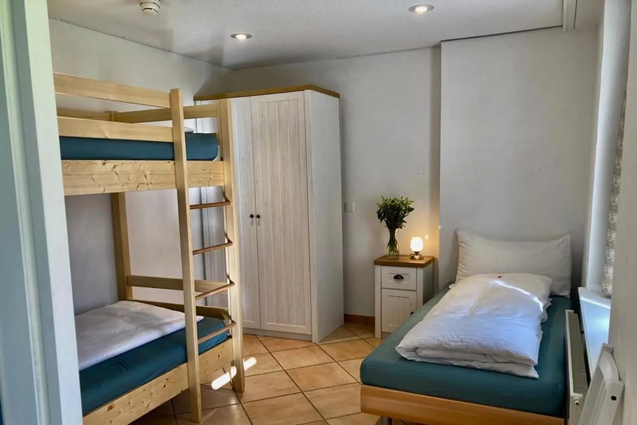 Bedroom, Bed in Hotel Alpenrose beim Ballenberg