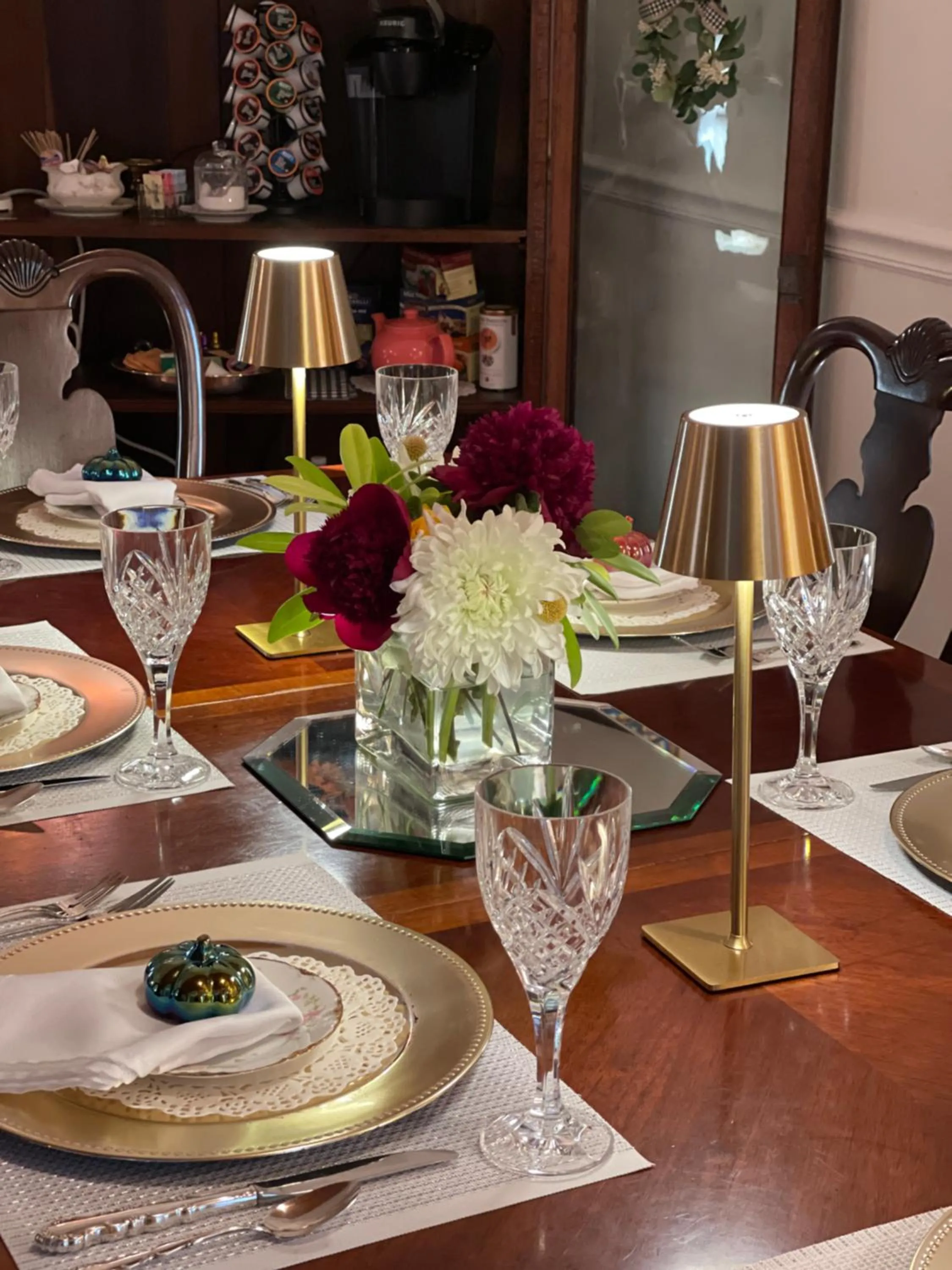 Food in Chesnut Cottage Inn